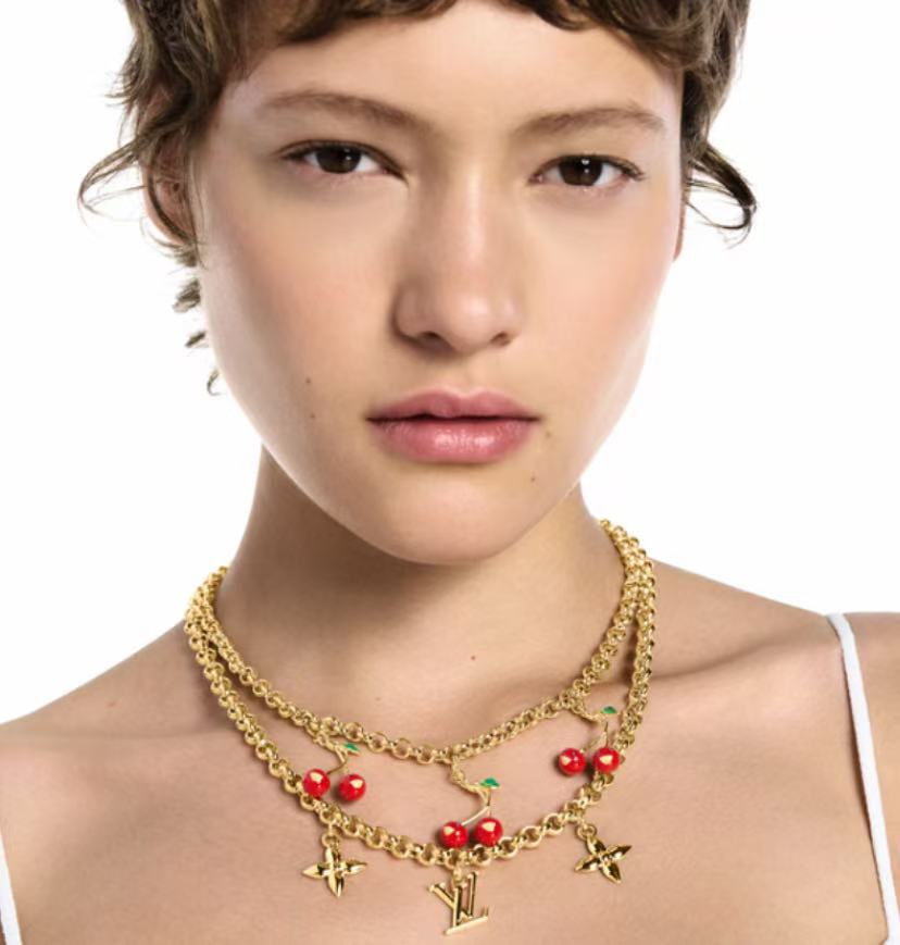 Louis Vuitton necklaces are stylish and fashionable