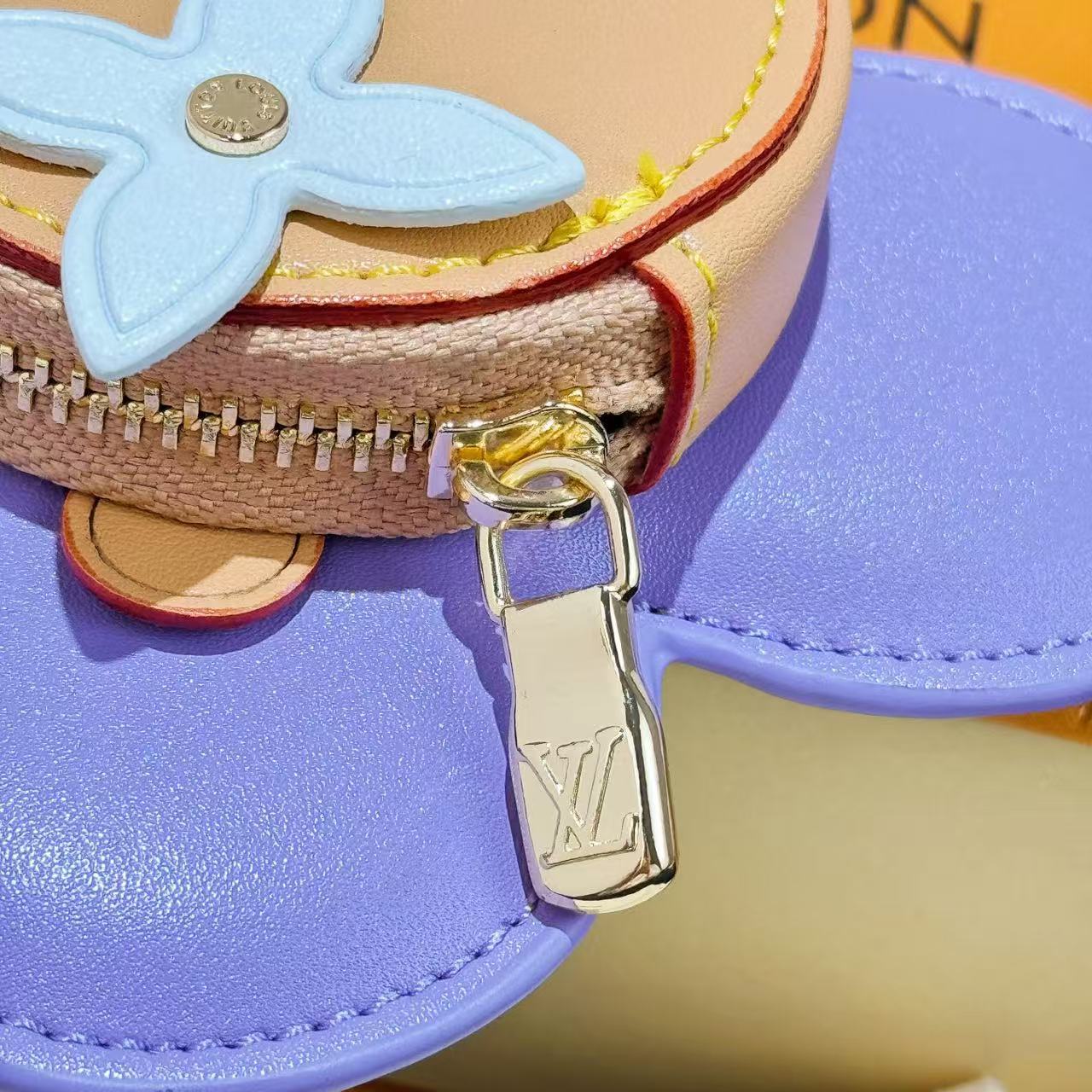 Louis Vuitton vivienne Sunflower Coin Purse pendant