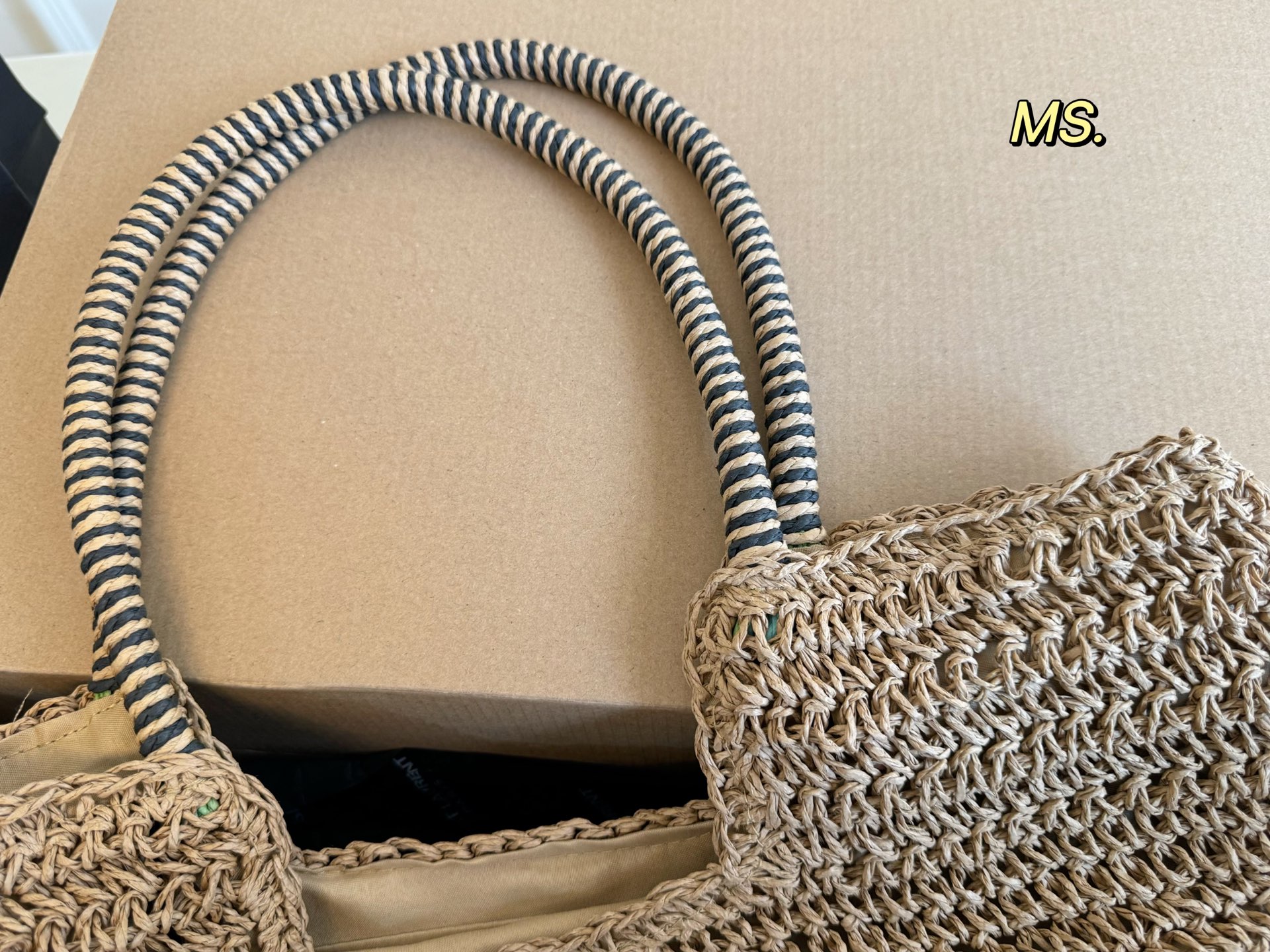 YSL's new straw tote bag is lazy and casual