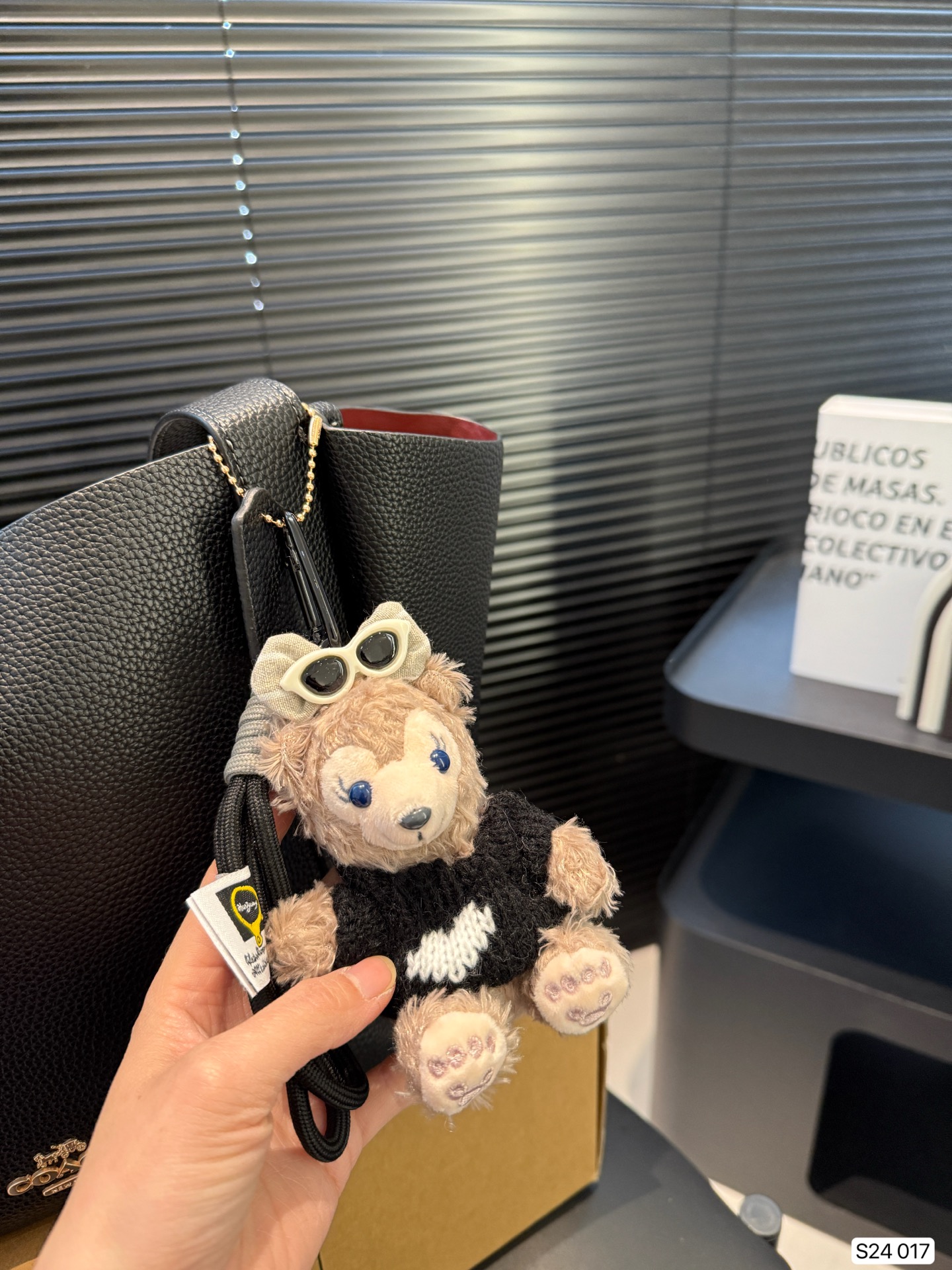 Coach vegetable basket hand-held crossbody bag retro high-end