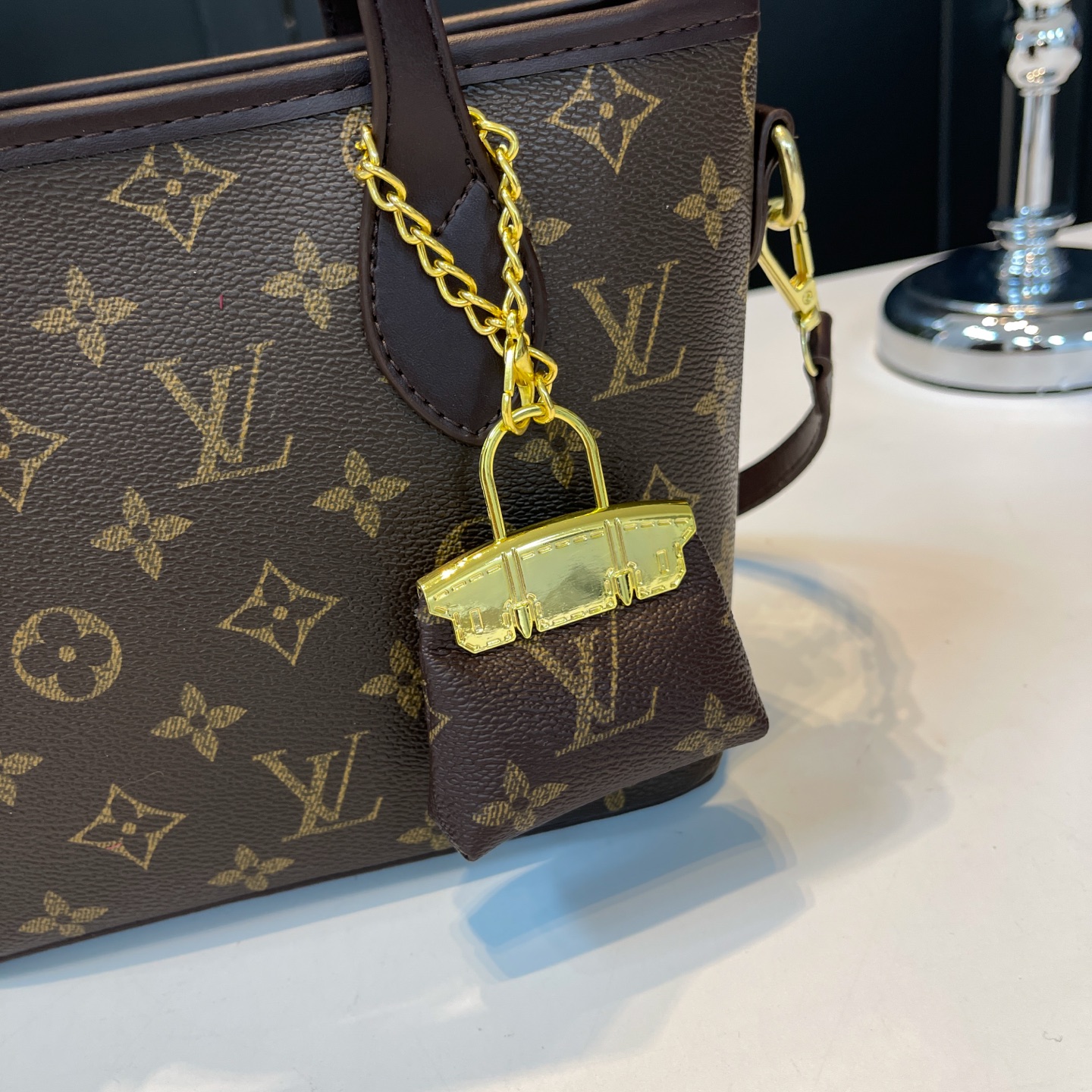 Louis Vuitton tote bag shoulder crossbody bag