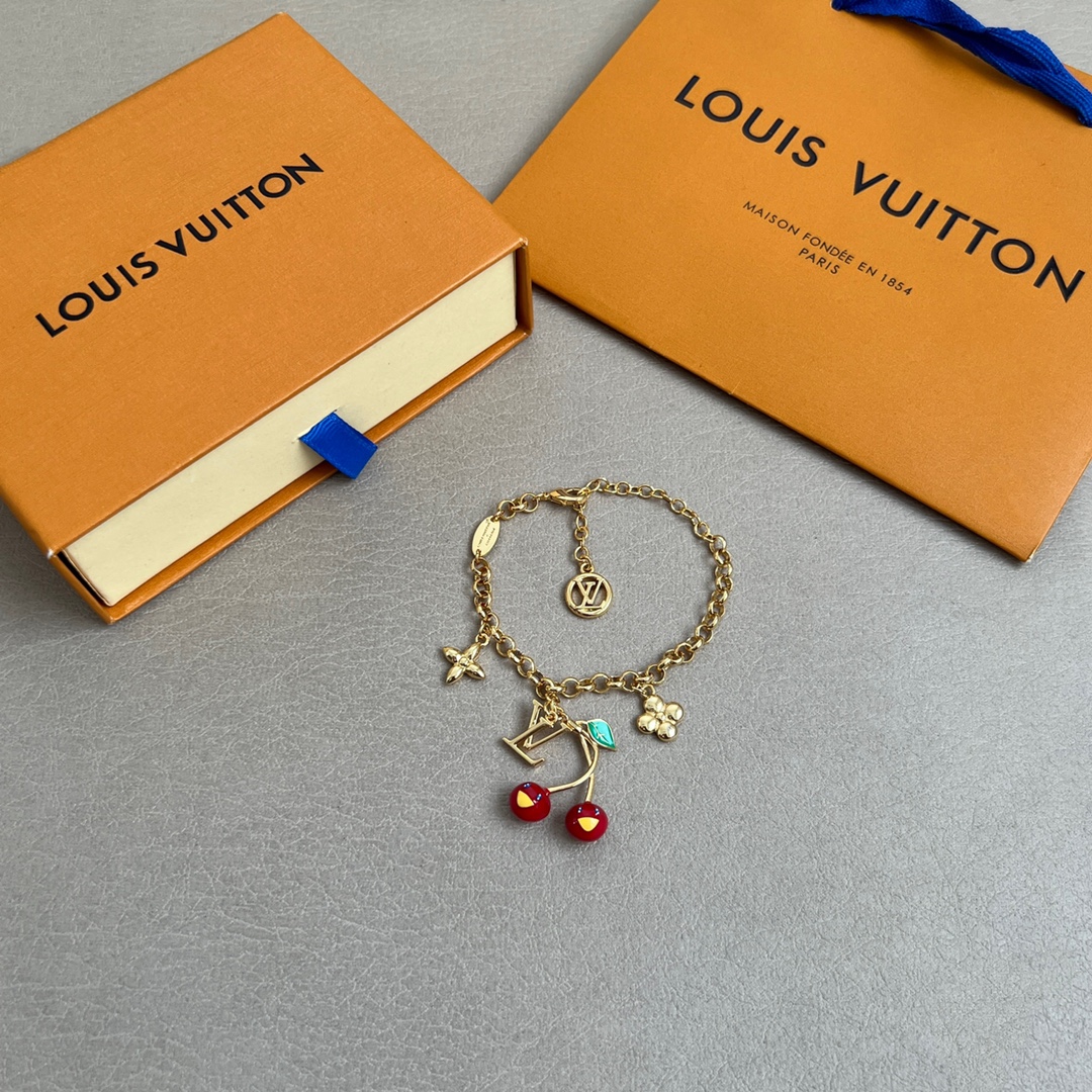 Louis Vuitton bracelet unique design
