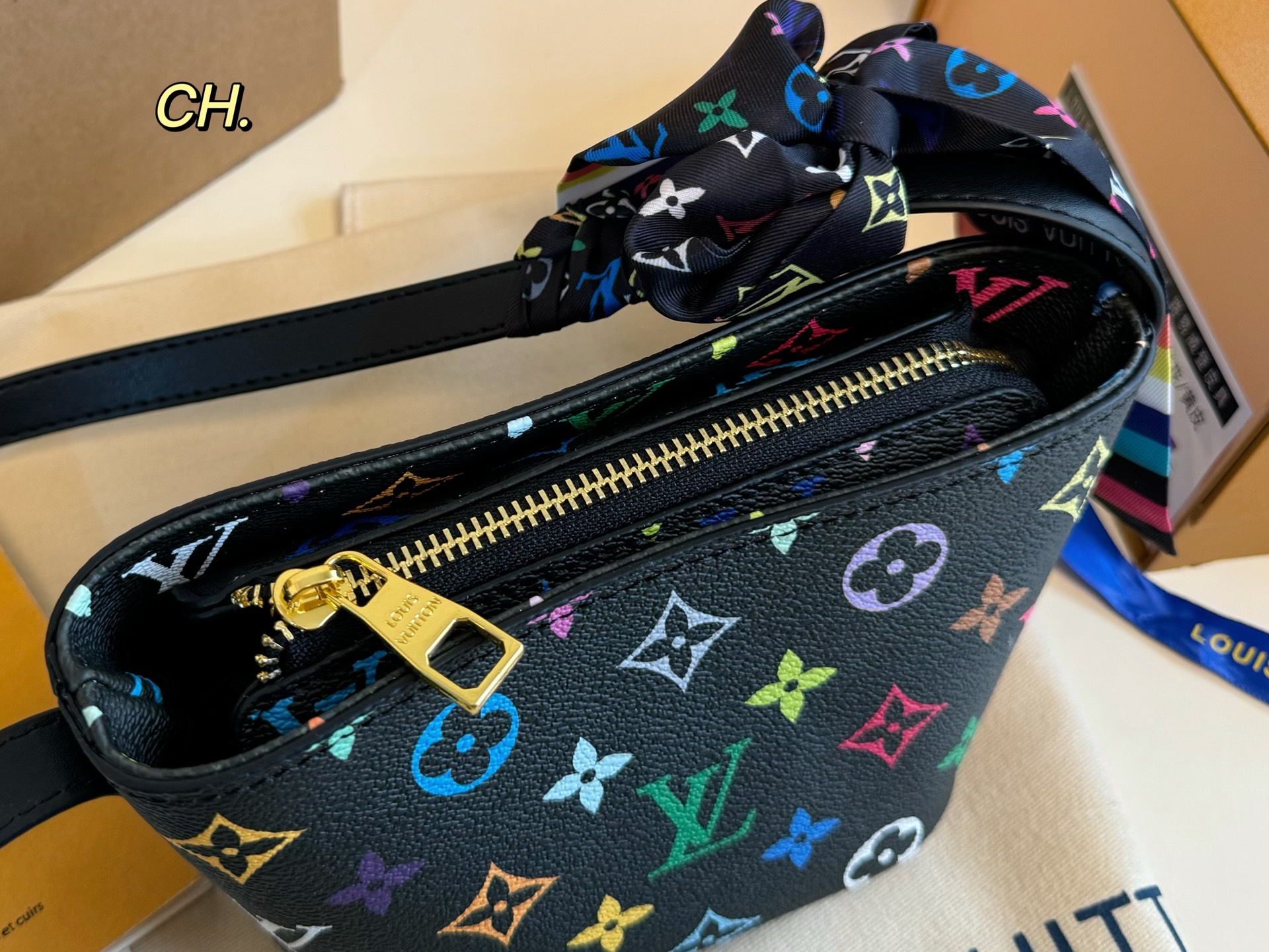 LV second-hand shoulder bag