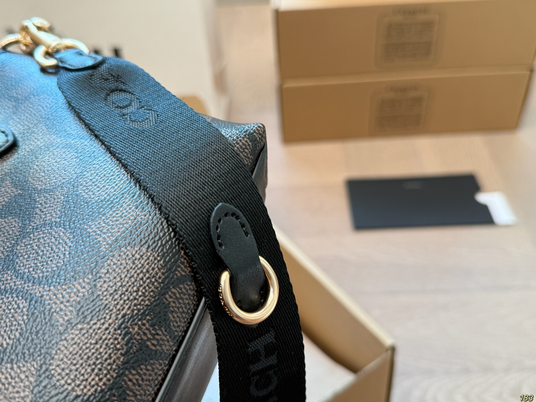 Coach vegetable basket