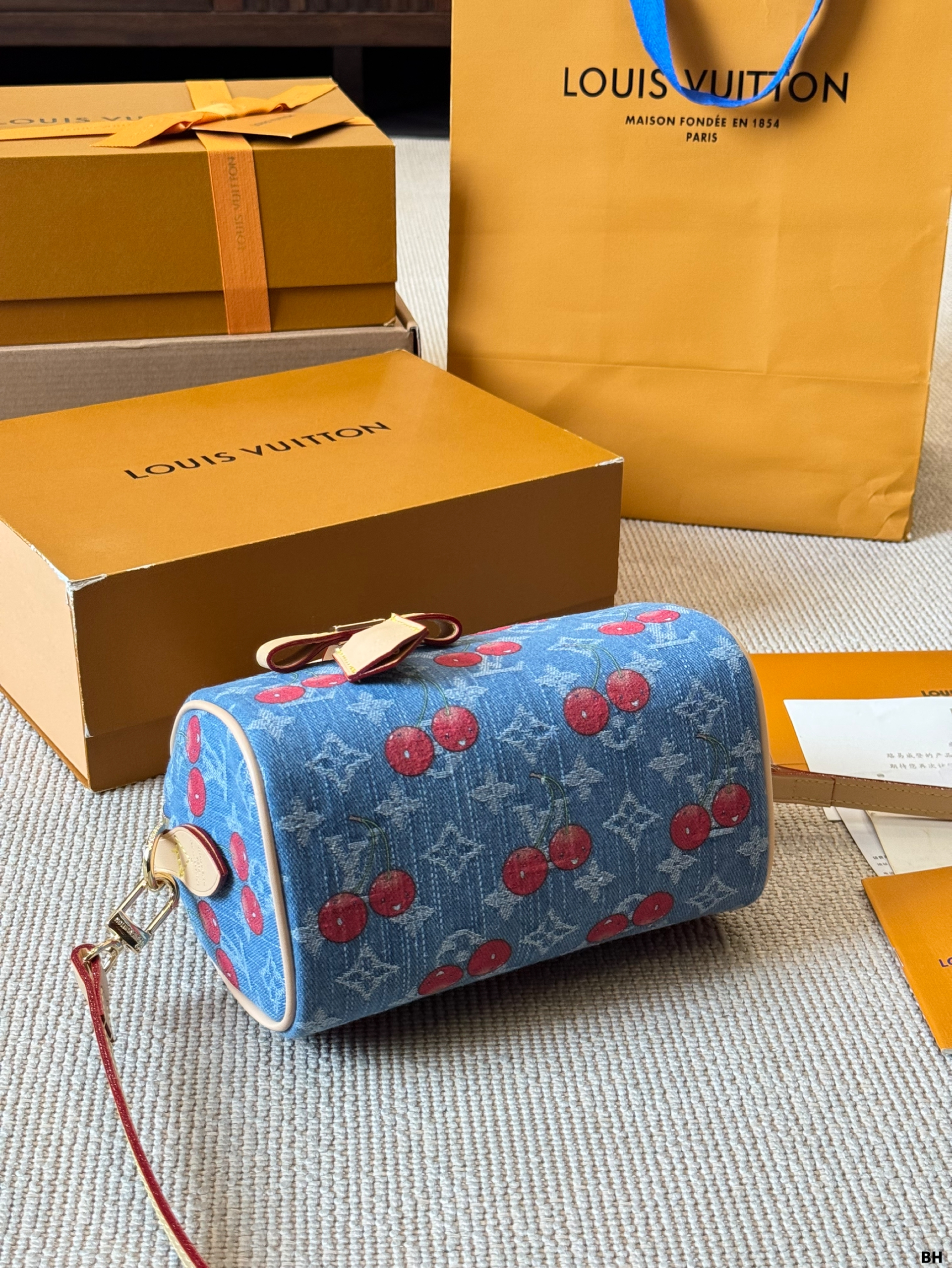 Lv Speedy 20 Cherry Print pillow bag