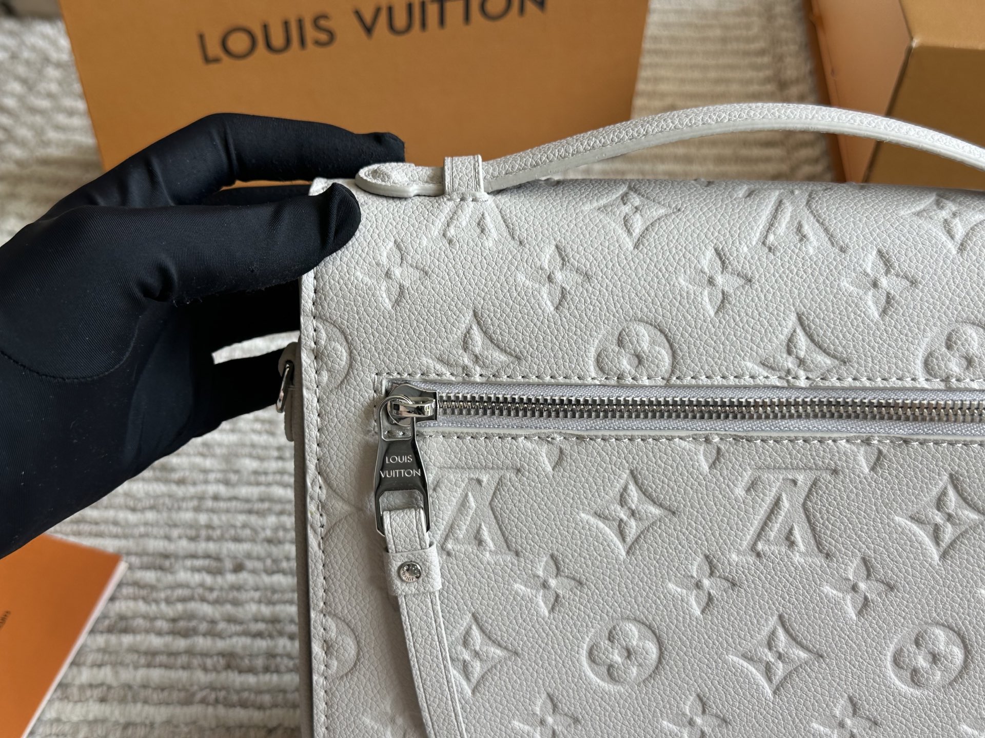 LV high quality monogram messenger bag
