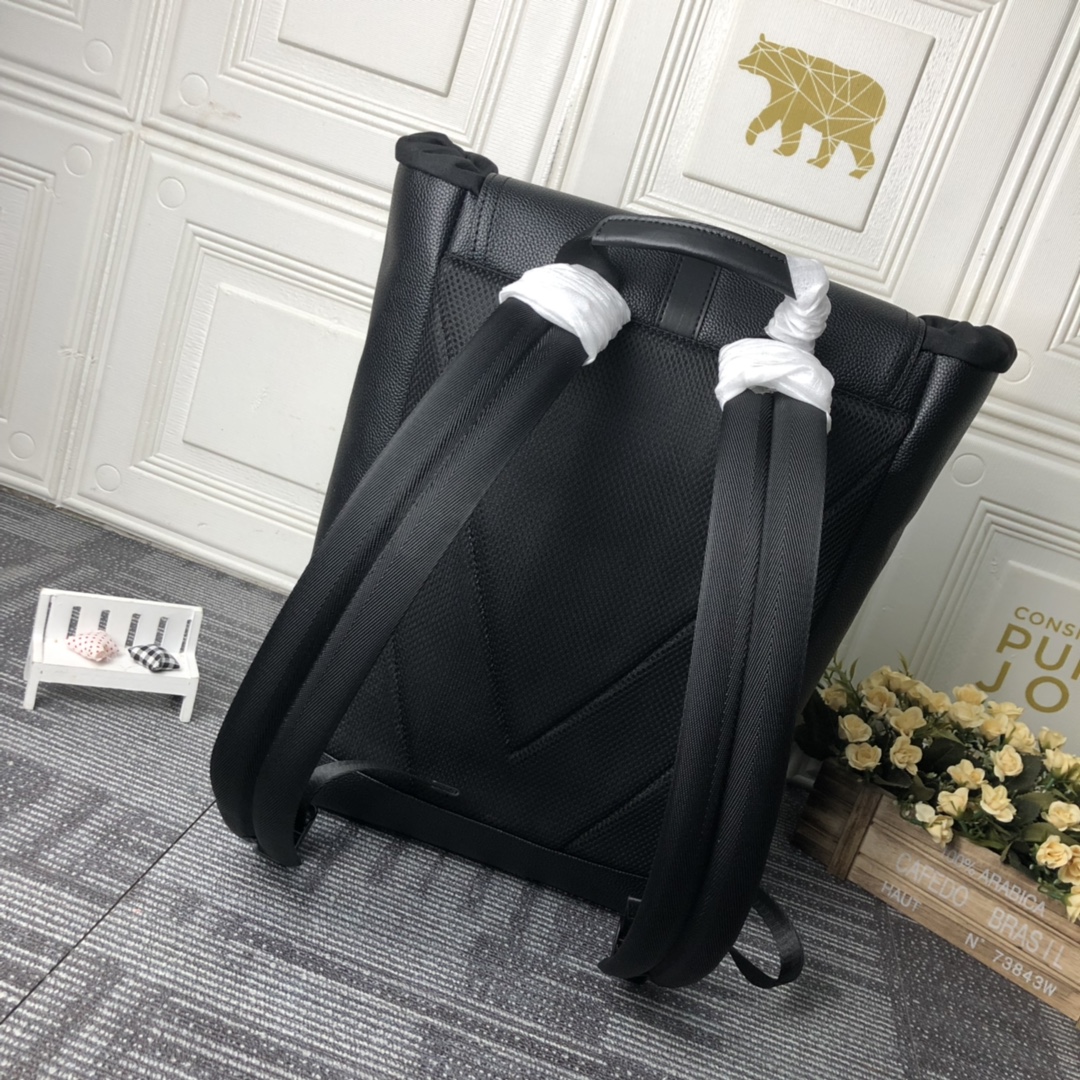 LV Christopher Taurillon shoulder backpack bag