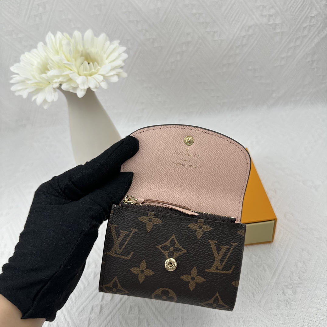 LV compact and practical coin purse