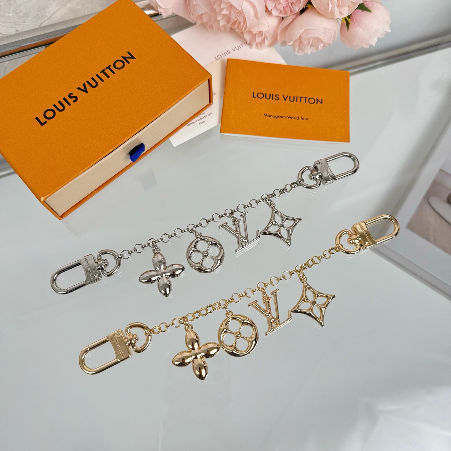 LV bag chain pendant