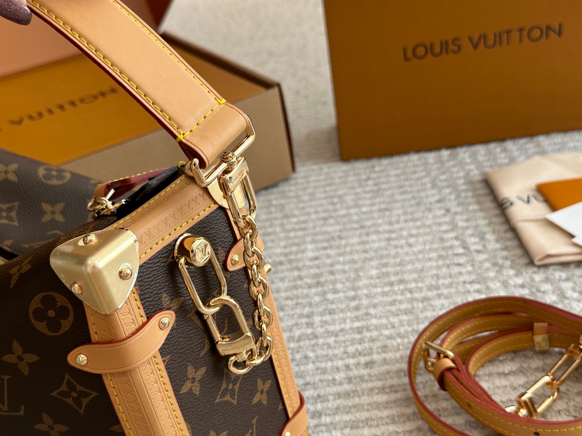 LV 25 new trunk soft case