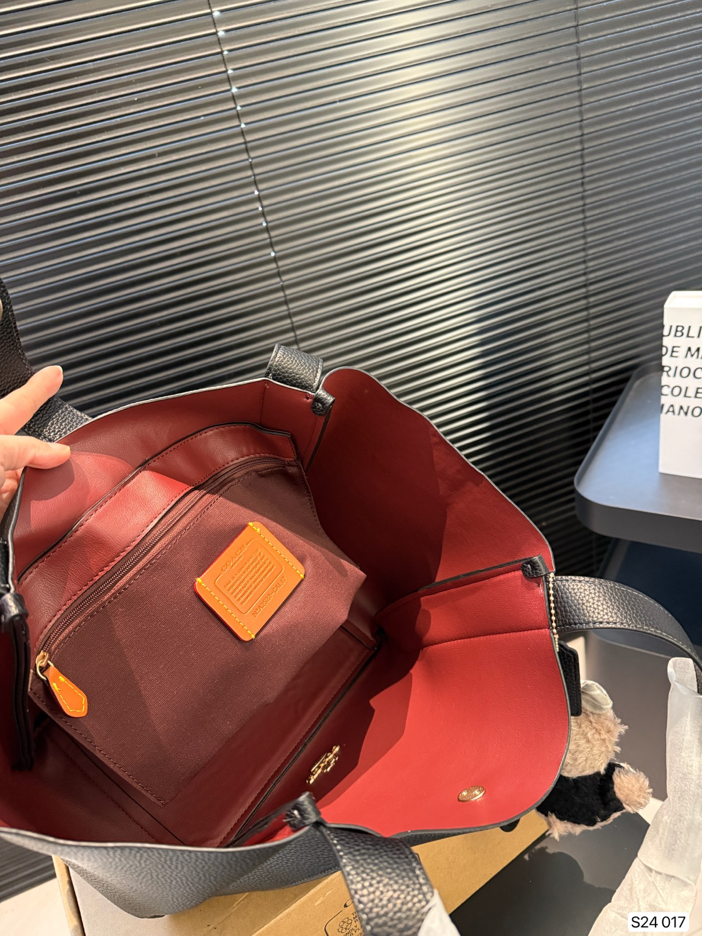 Coach vegetable basket hand-held crossbody bag retro high-end