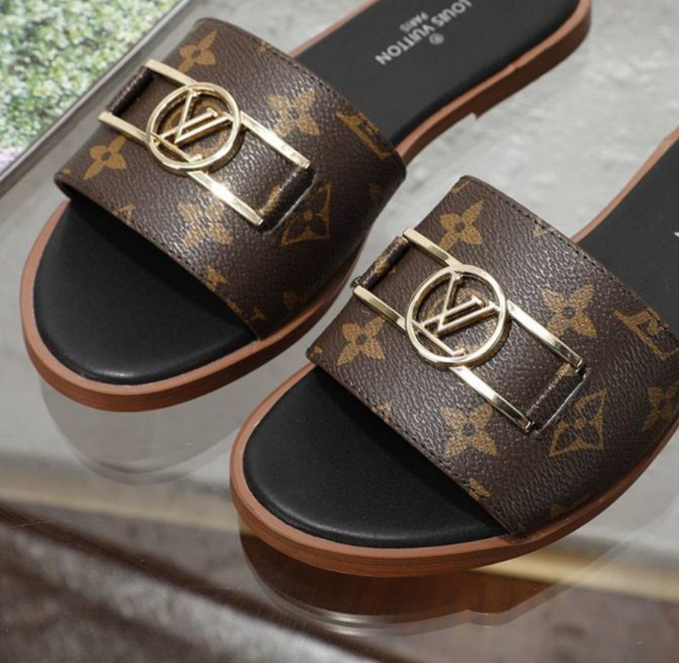 LV slippers