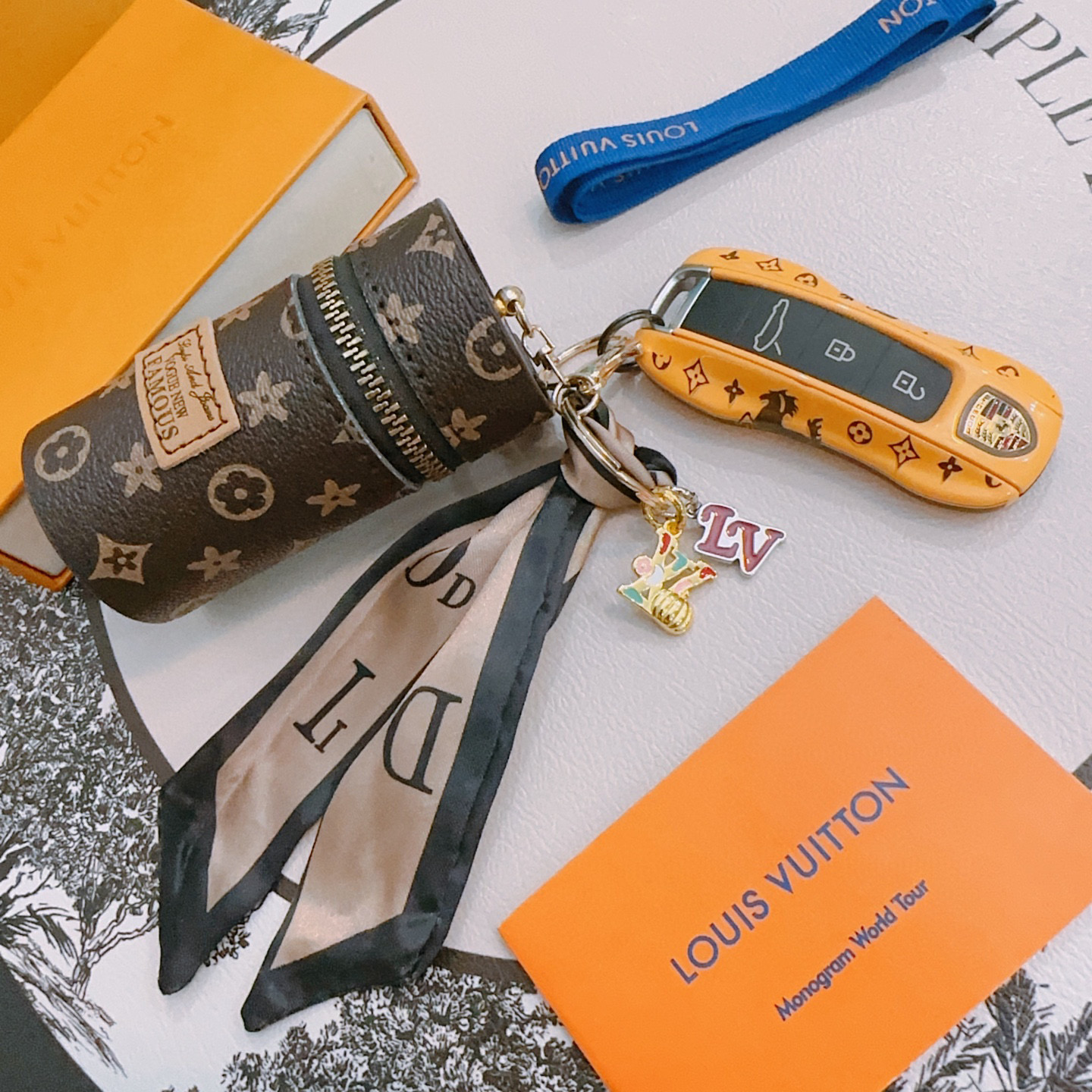 LV keychain bag buckle