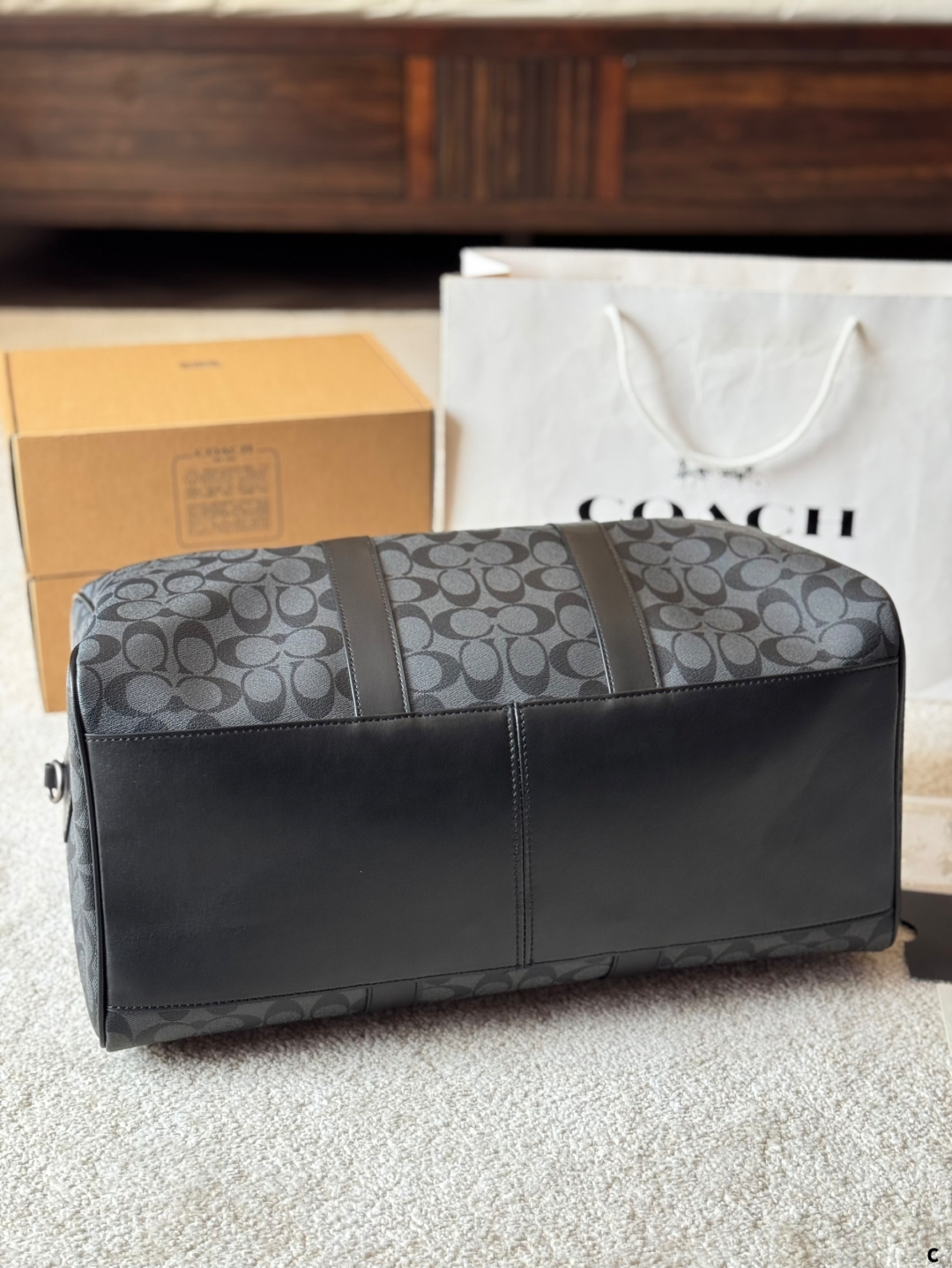 coach men's versatile travel bag