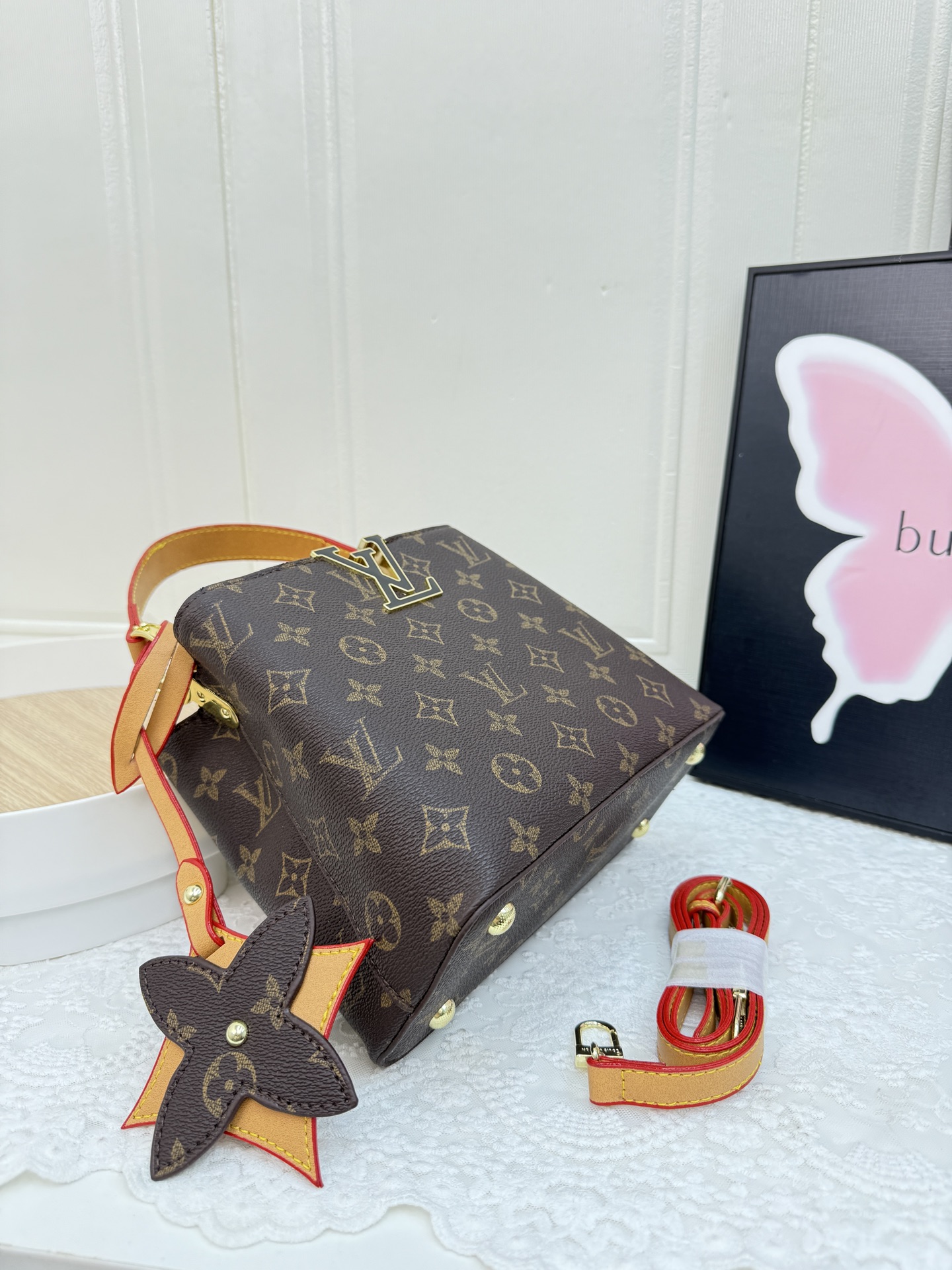 LV classic presbyopic shoulder crossbody bag
