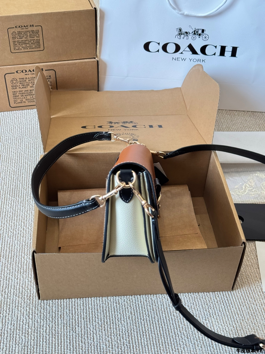 COACH's new baguette bag Morgan