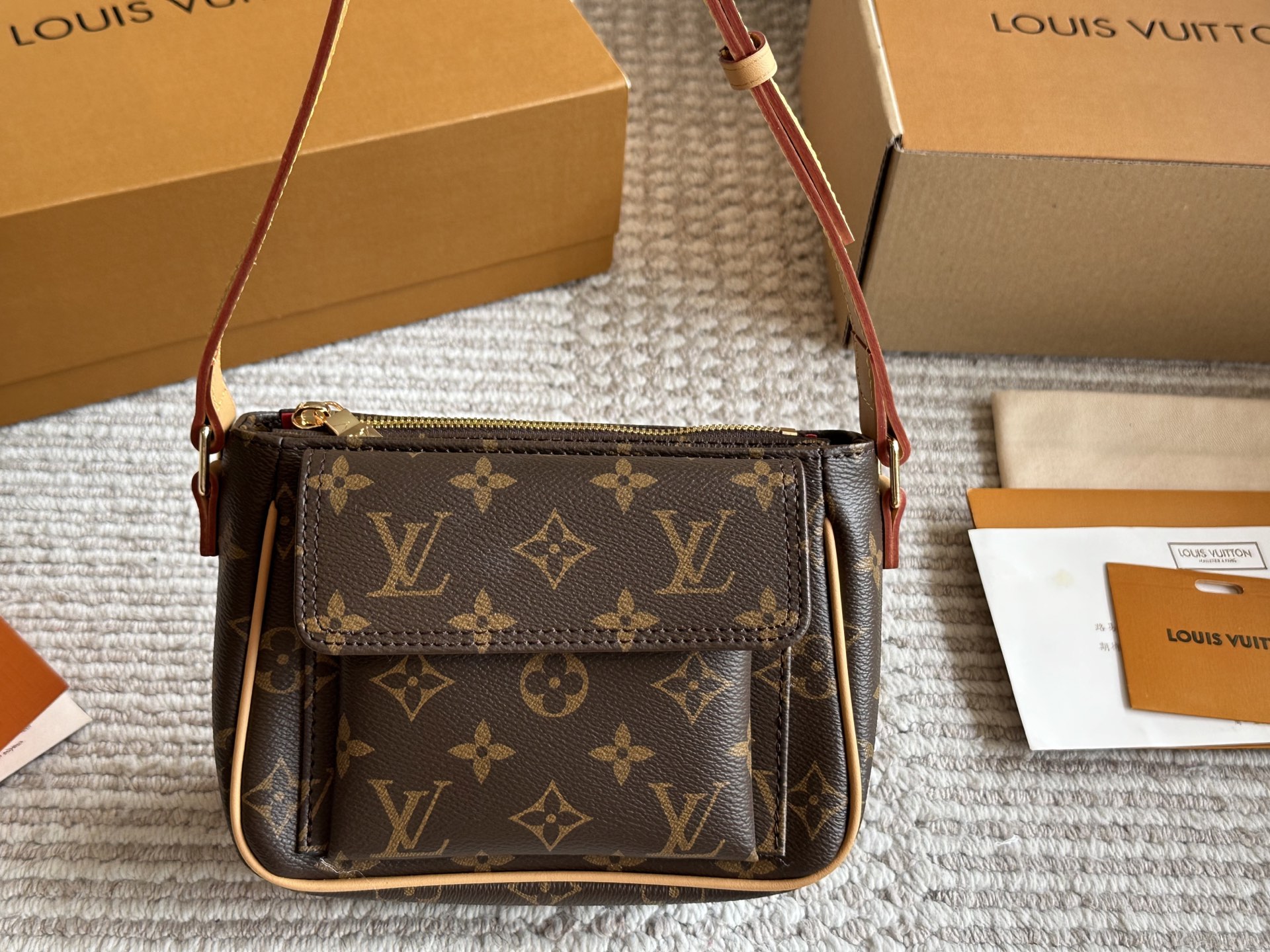 LV Vintage Classic Shoulder Bag