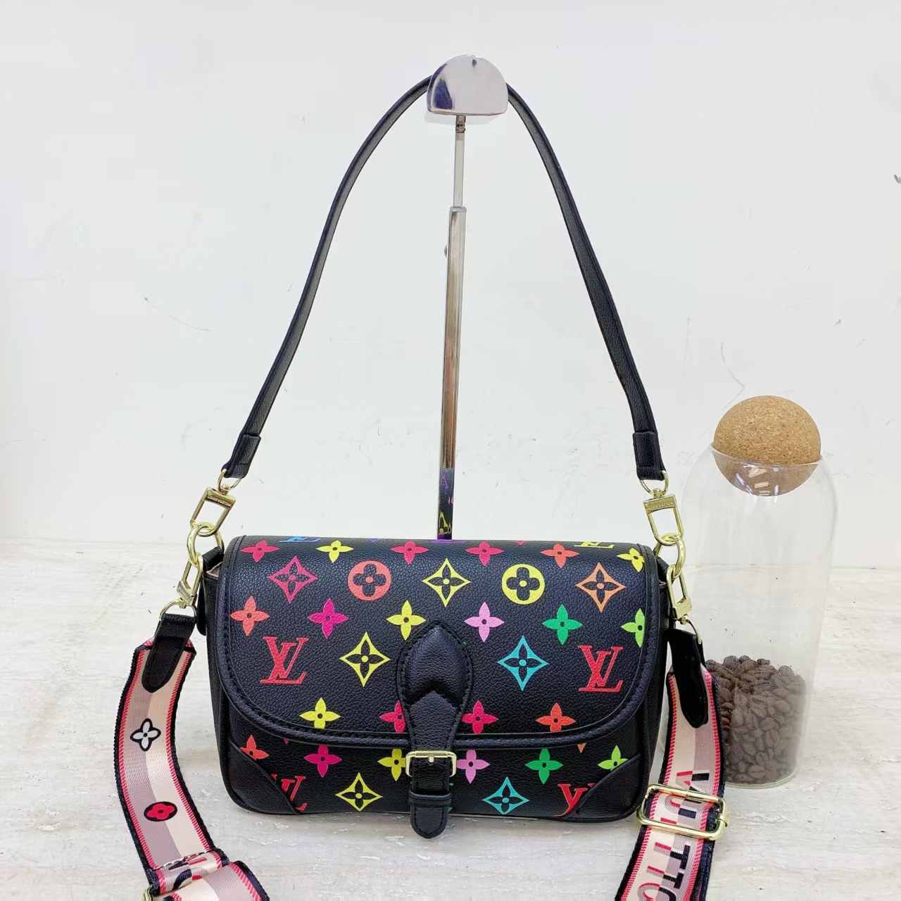 Louis Vuitton baguette shoulder crossbody bag