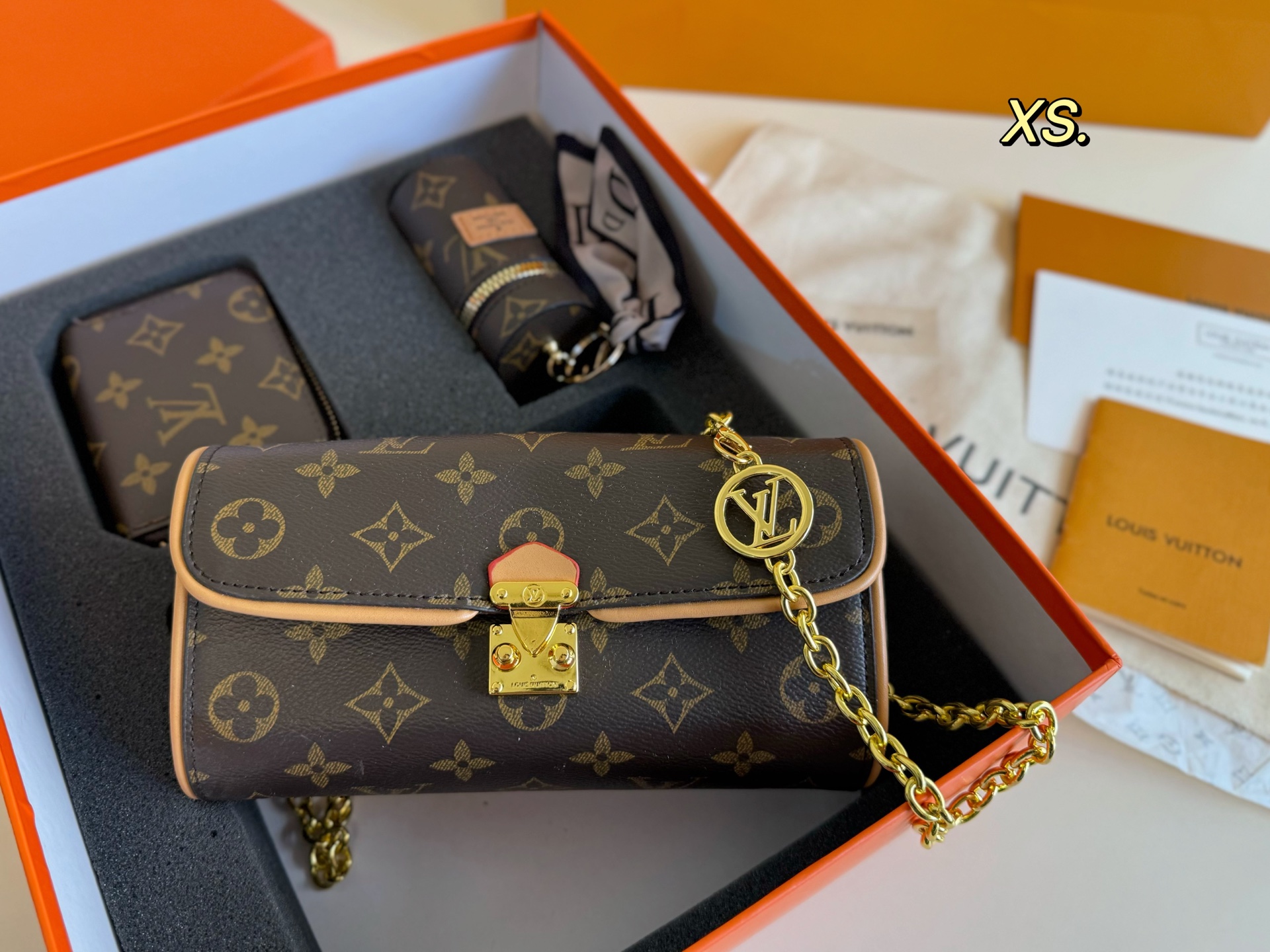 LV new Pochette Camille presbyopia chain bag box