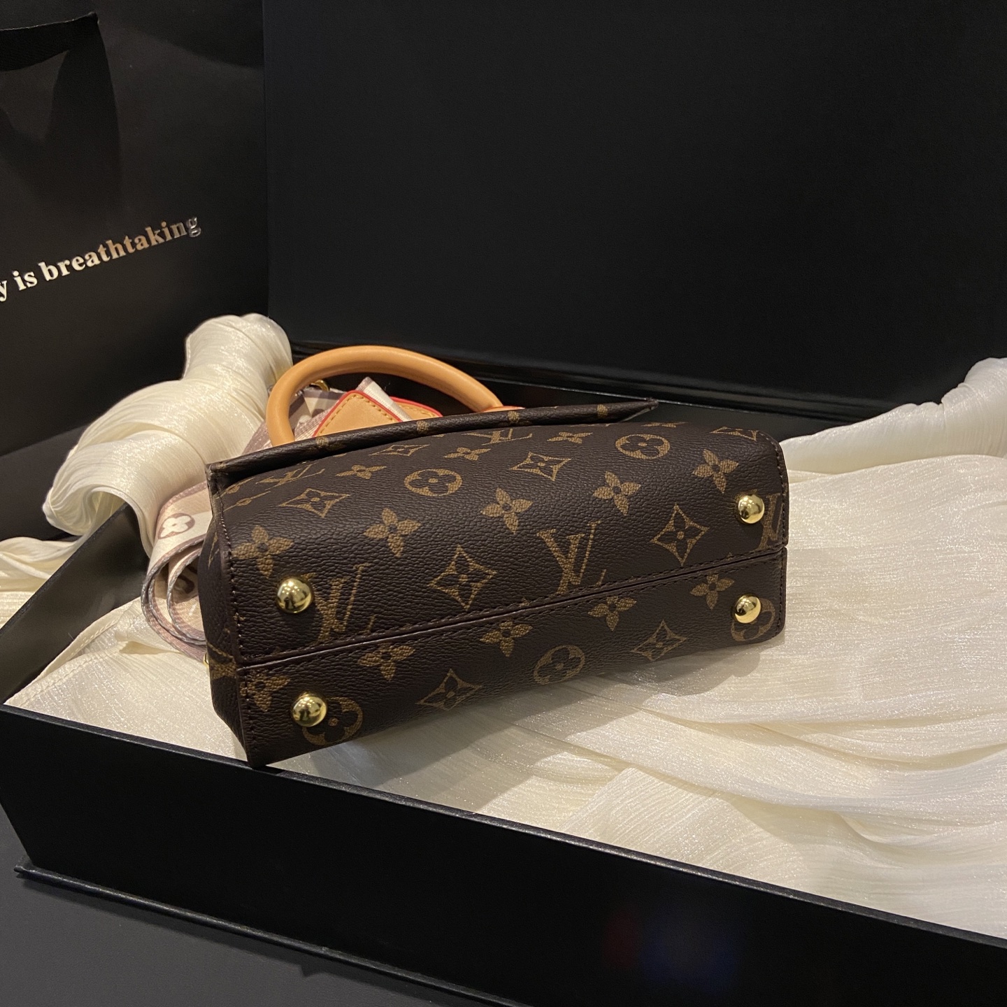 Louis Vuitton Presbyopia Women's Bag Crossbody Shoulder Handbag