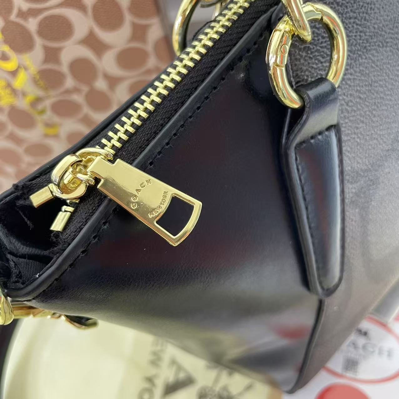 Coach Women's Crossbody Document Versatile Shoulder Handbag