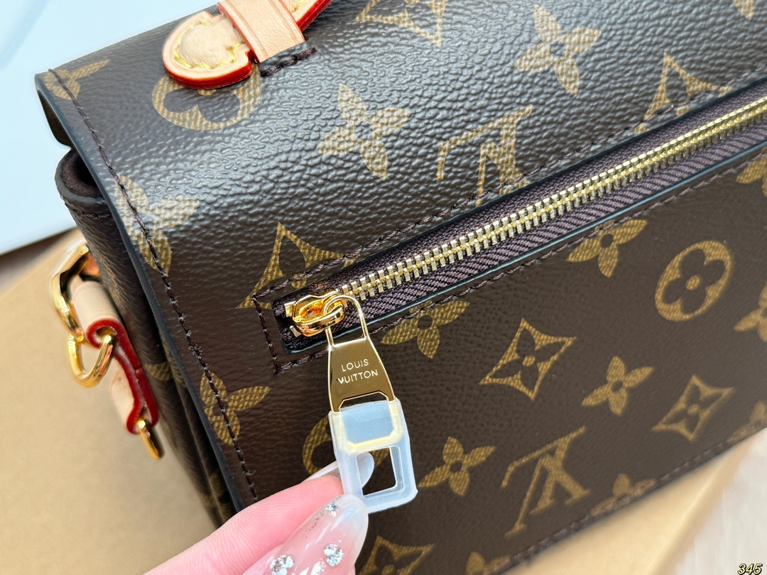 LV high-quality messenger bag