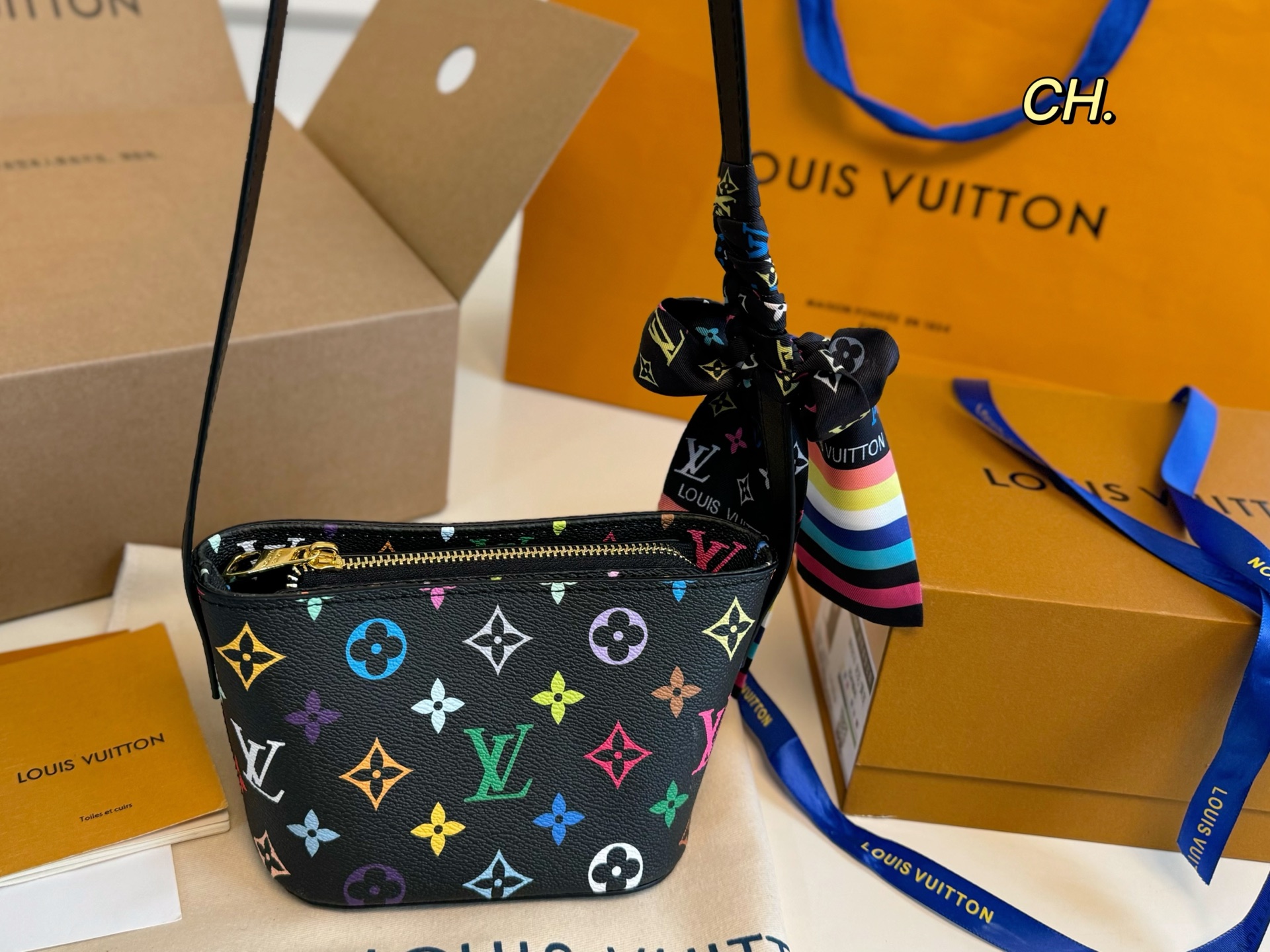 LV second-hand shoulder bag