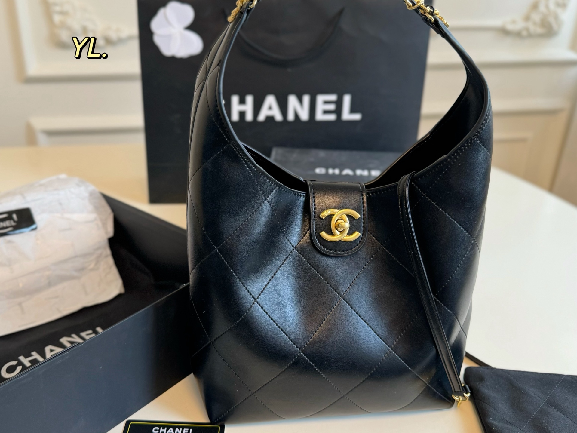 Chanel 25p hobo hippie bag
