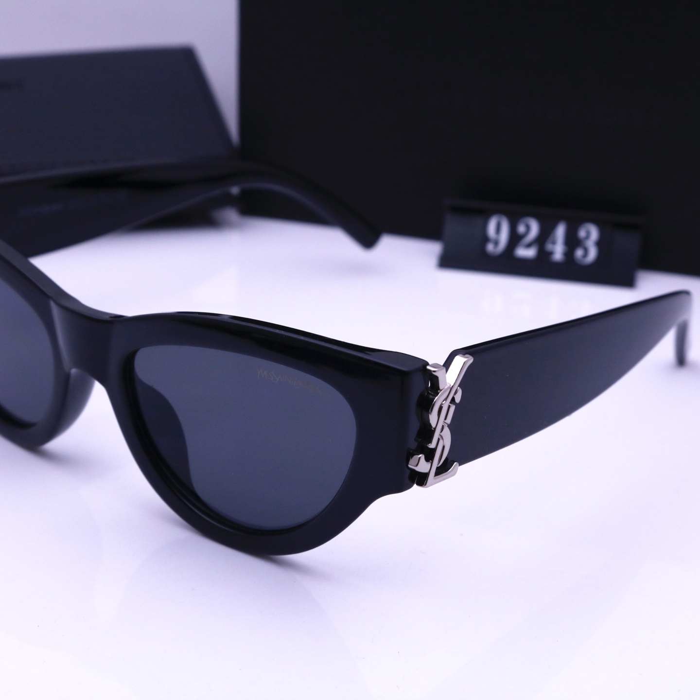 YSL personalized fashion sunglasses