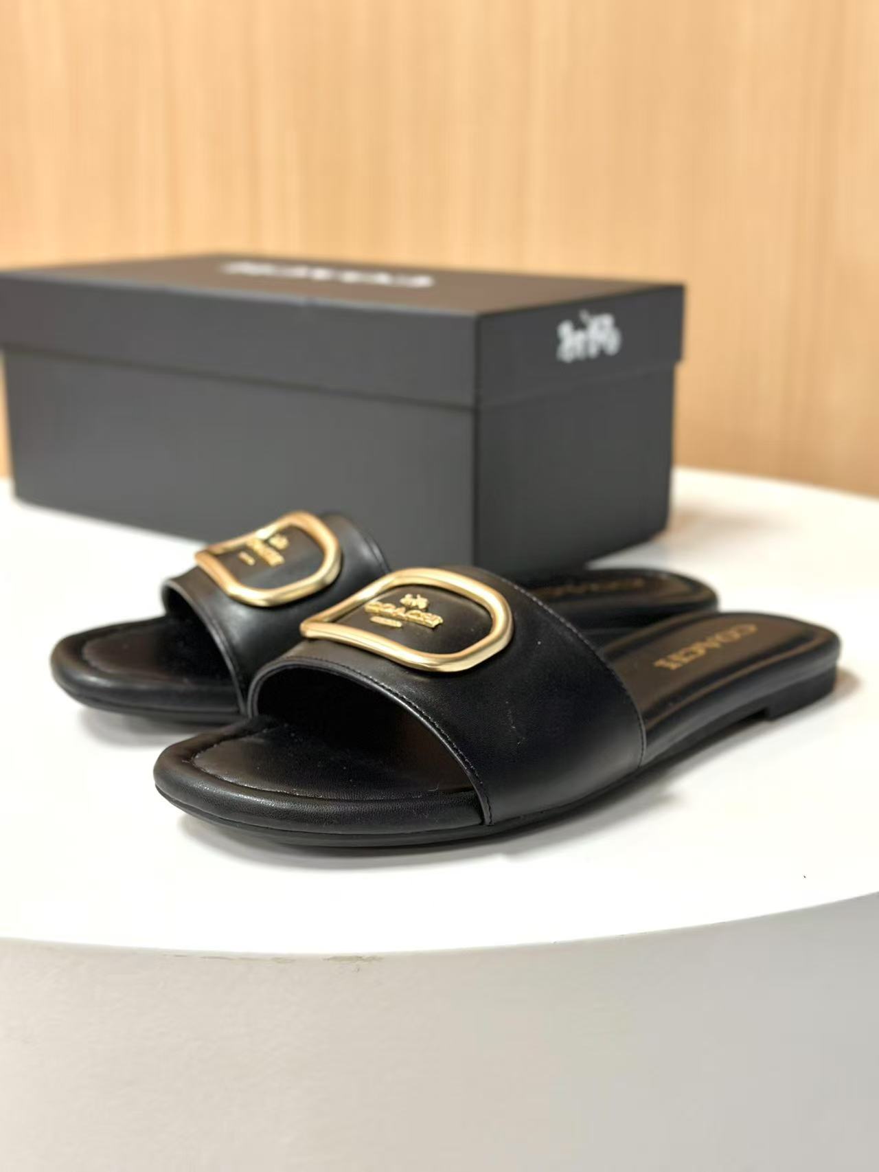 COACH slippers