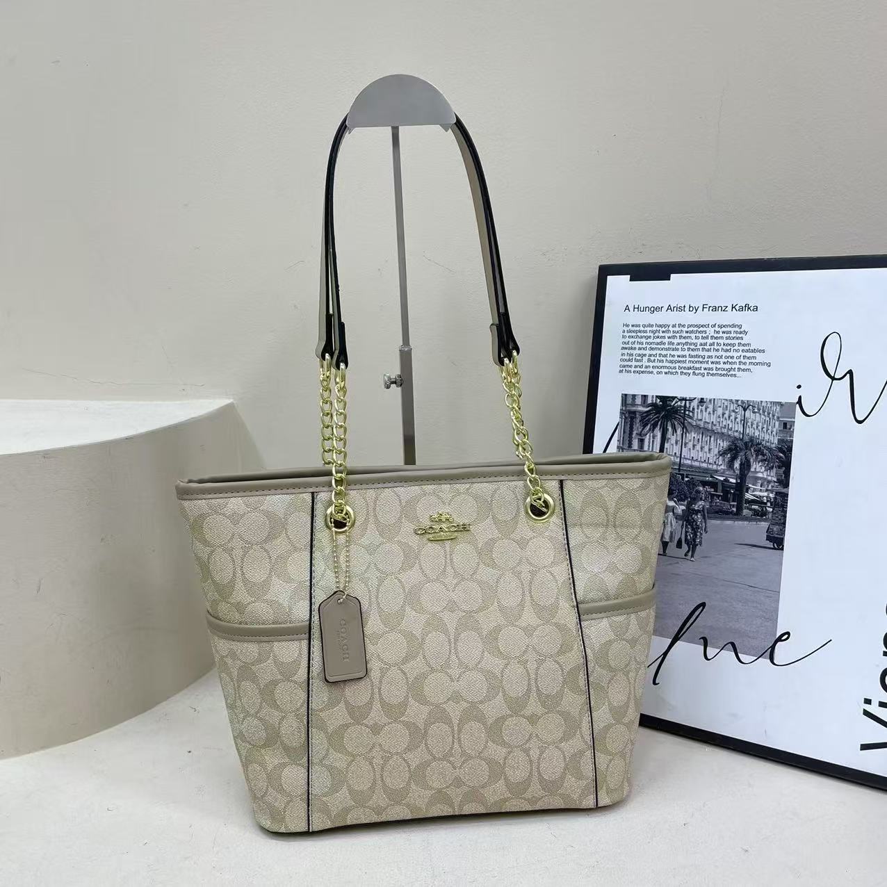 Coach large capacity women's tote bag shoulder commuter bag for women