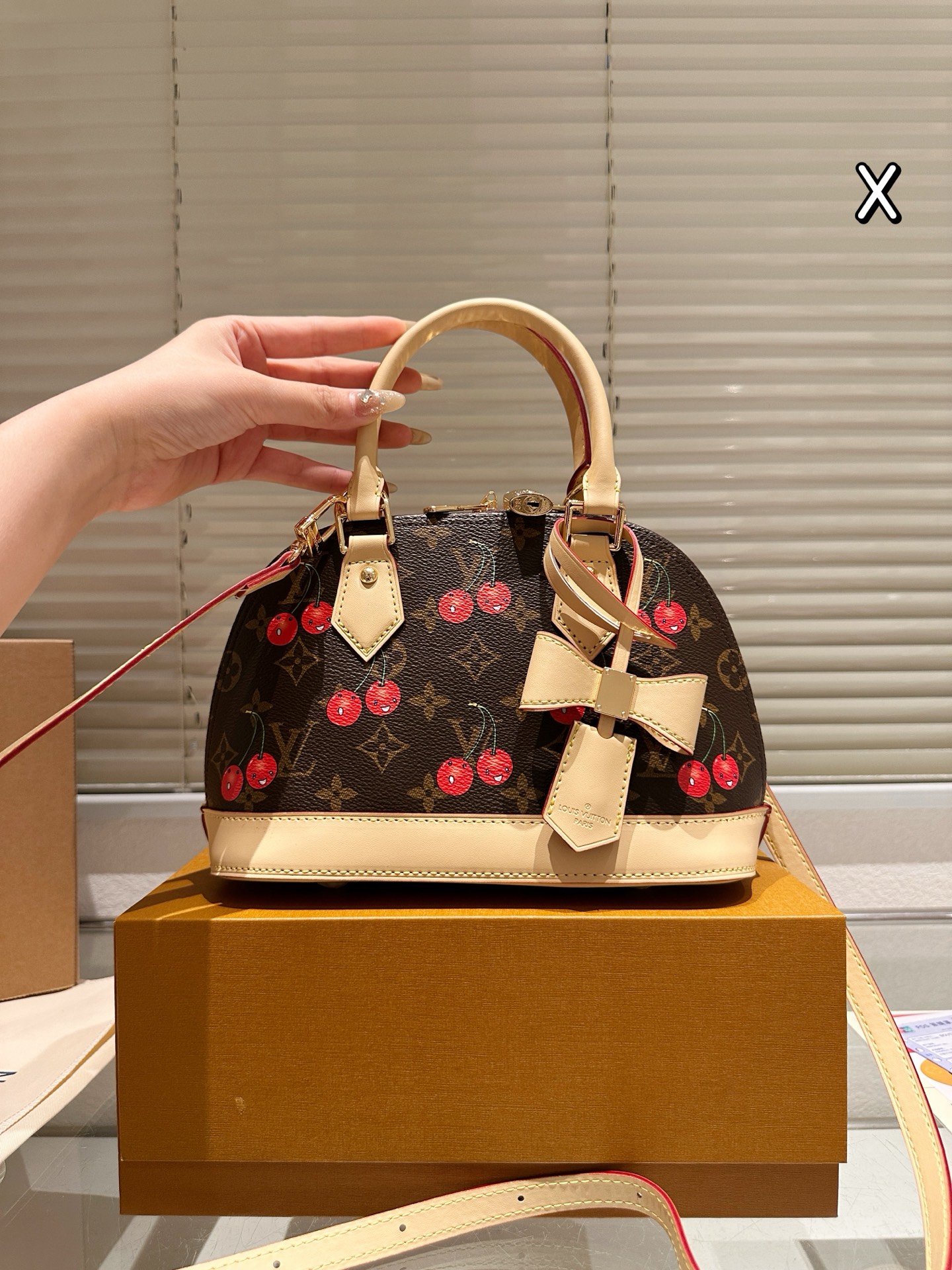 Lv alma bb Cherry printed shell bag