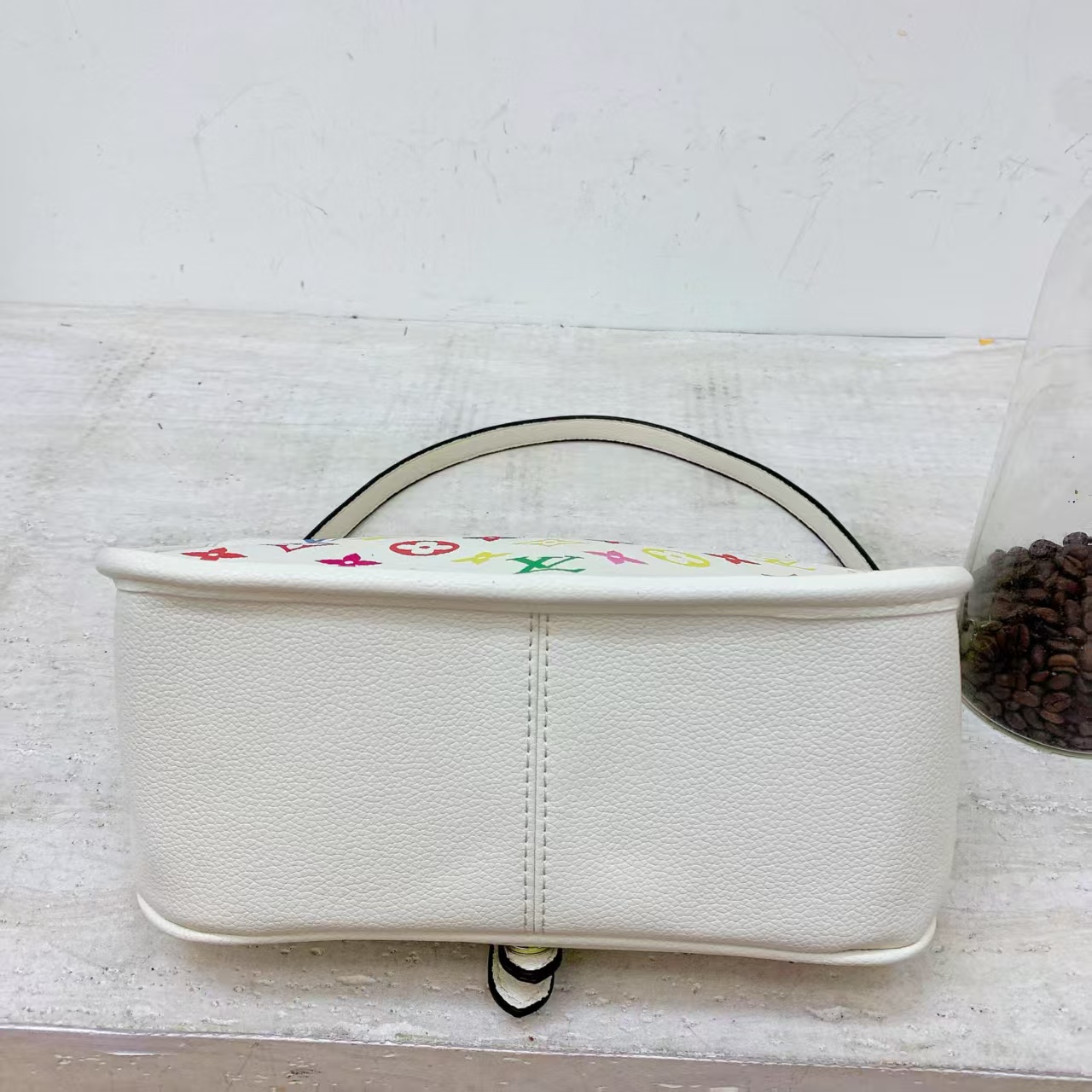 Louis Vuitton baguette shoulder crossbody bag