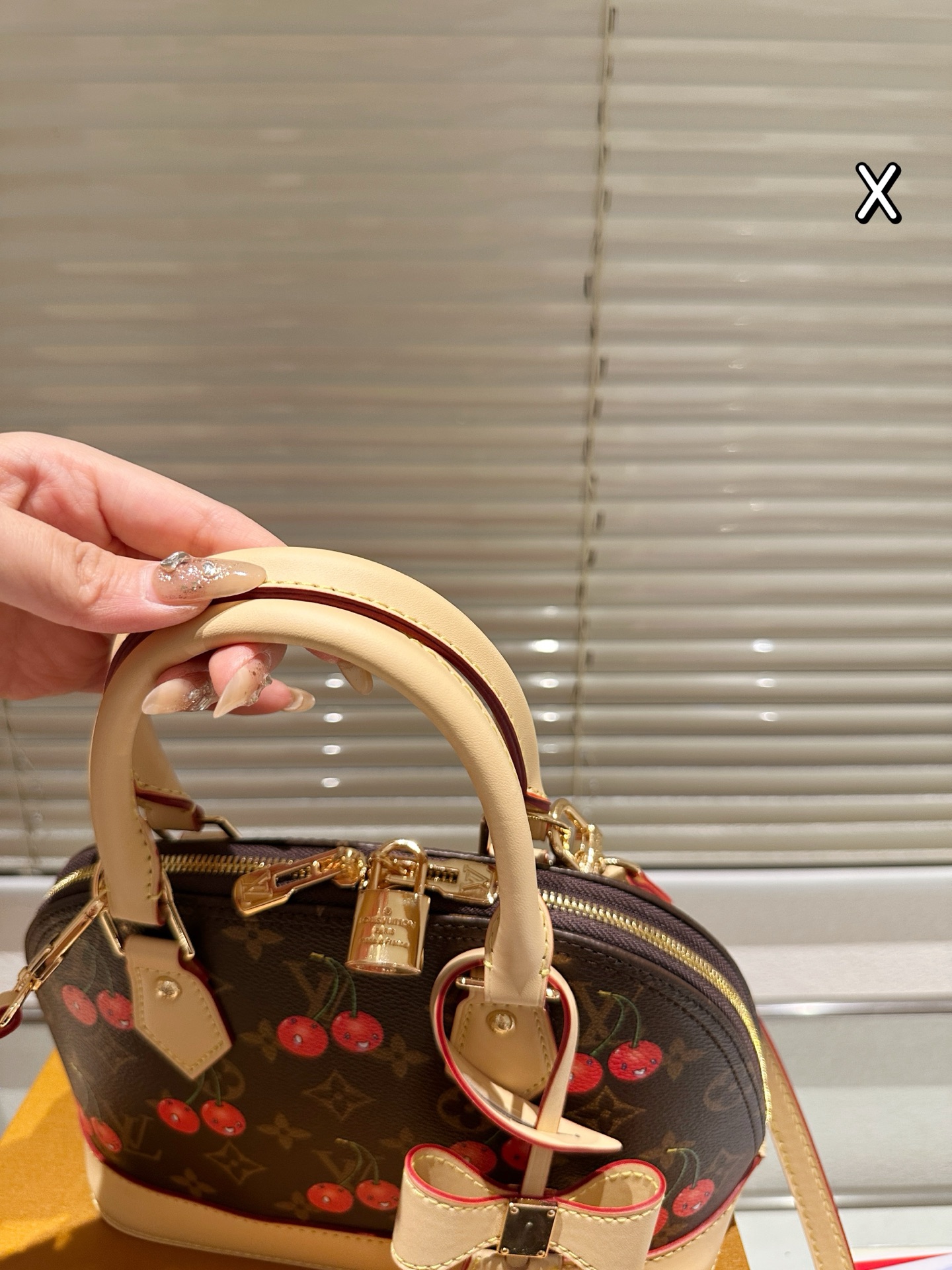 Lv alma bb Cherry printed shell bag