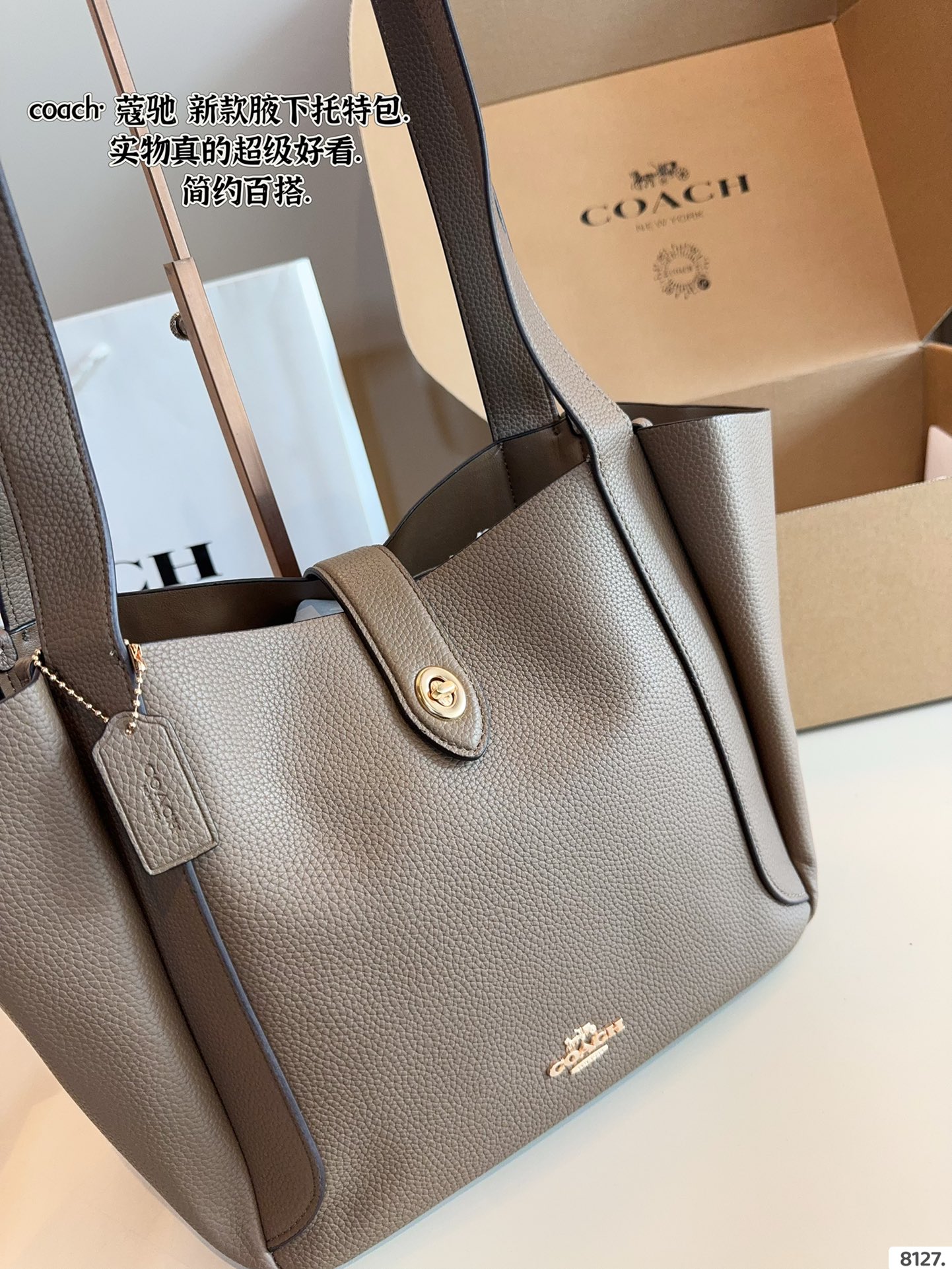 COACH new spring and summer tote bag