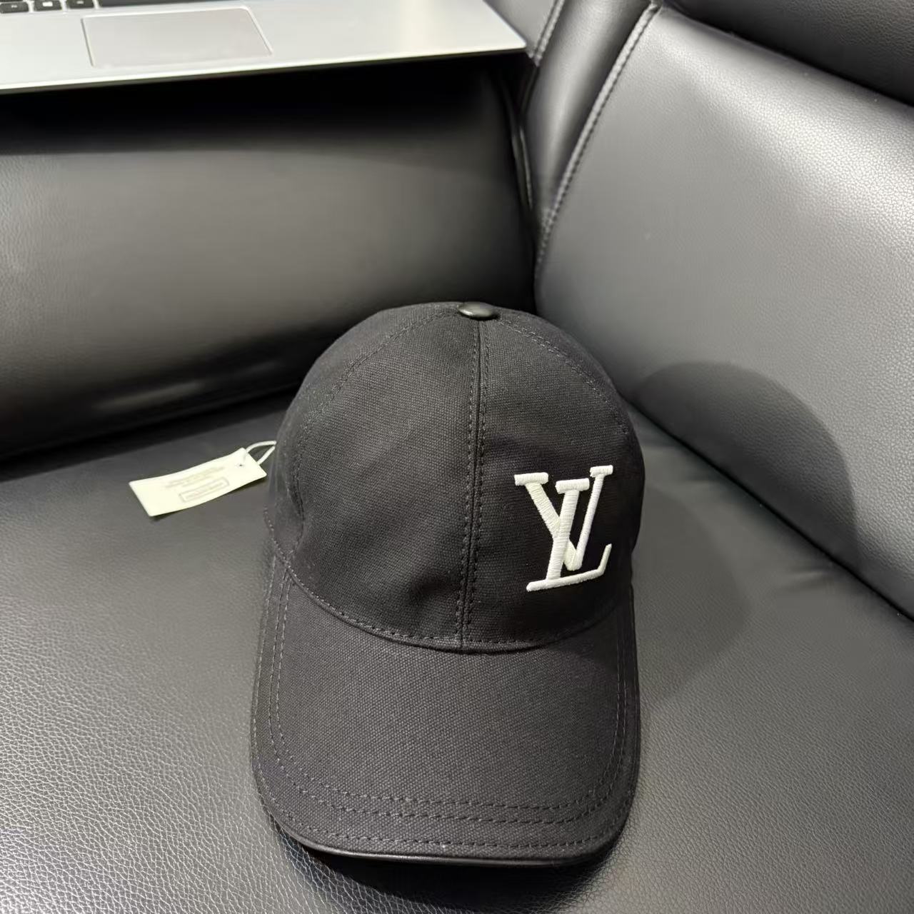LV new original baseball cap