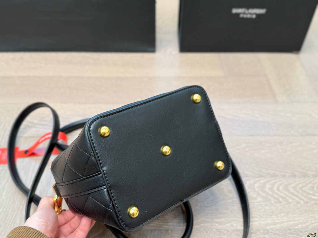 YSL handbags are versatile and exquisite