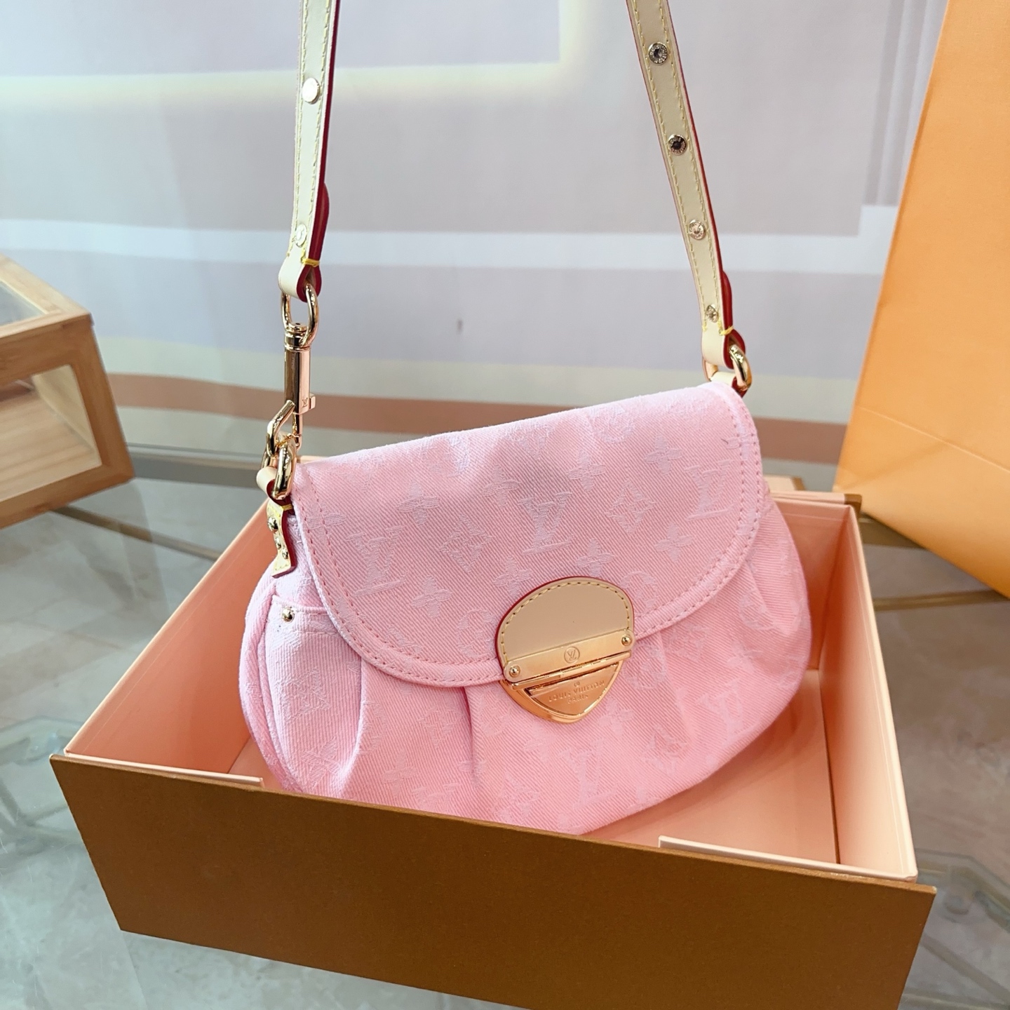 Lv Cowboy Yuanbao Sunset