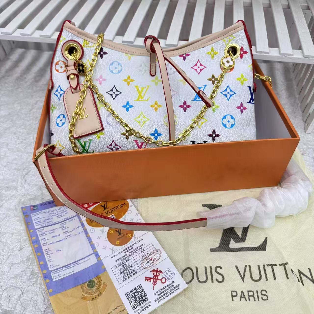 LV fashion chain bag