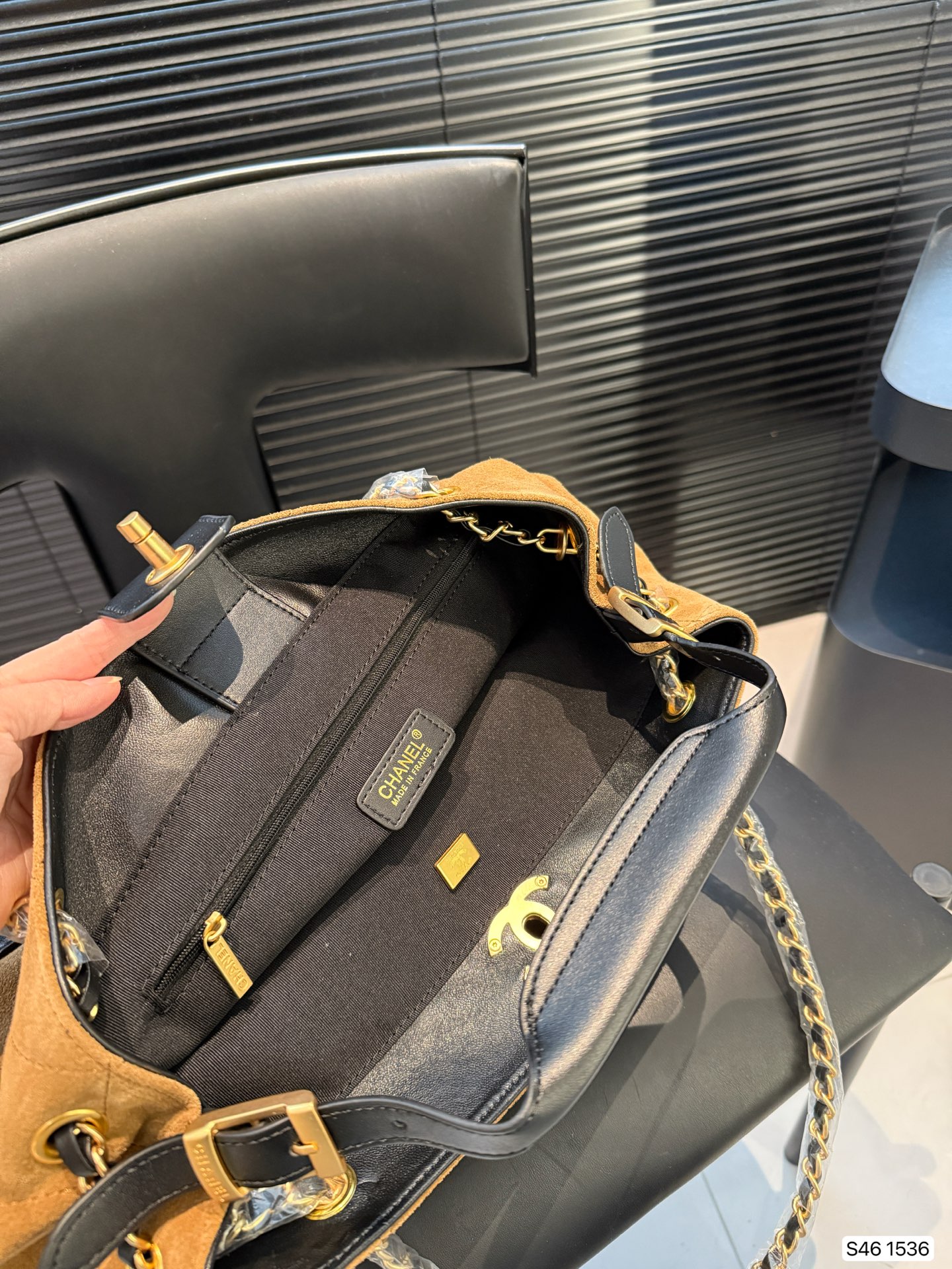 Chanel 25s single-shoulder crossbody bag