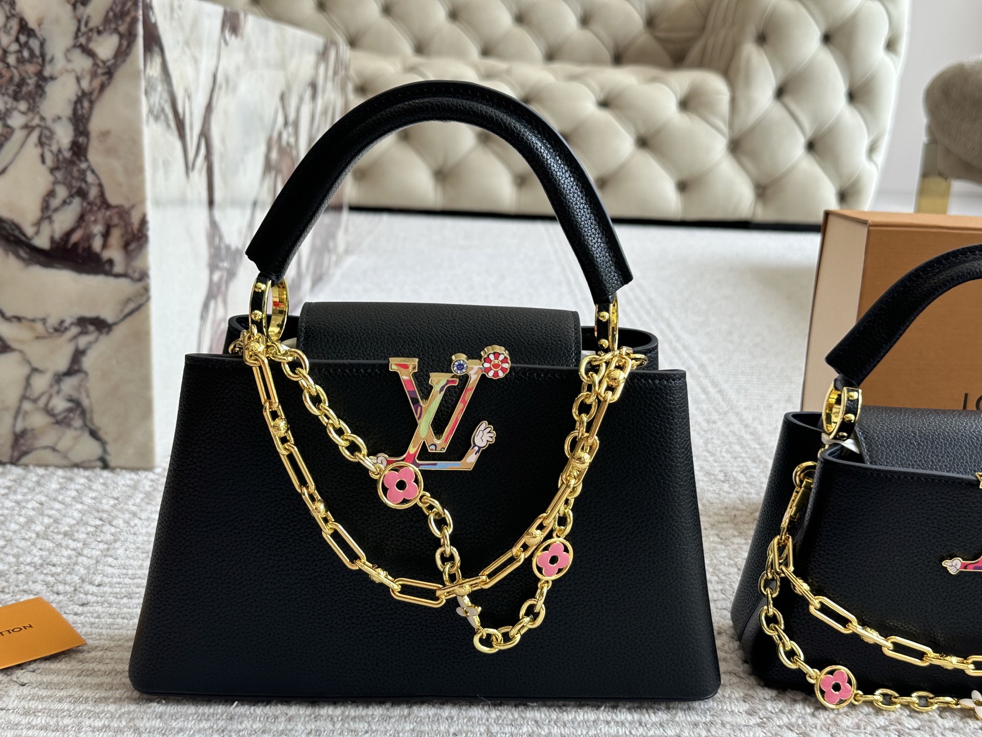 LV Capucines Lady Bag