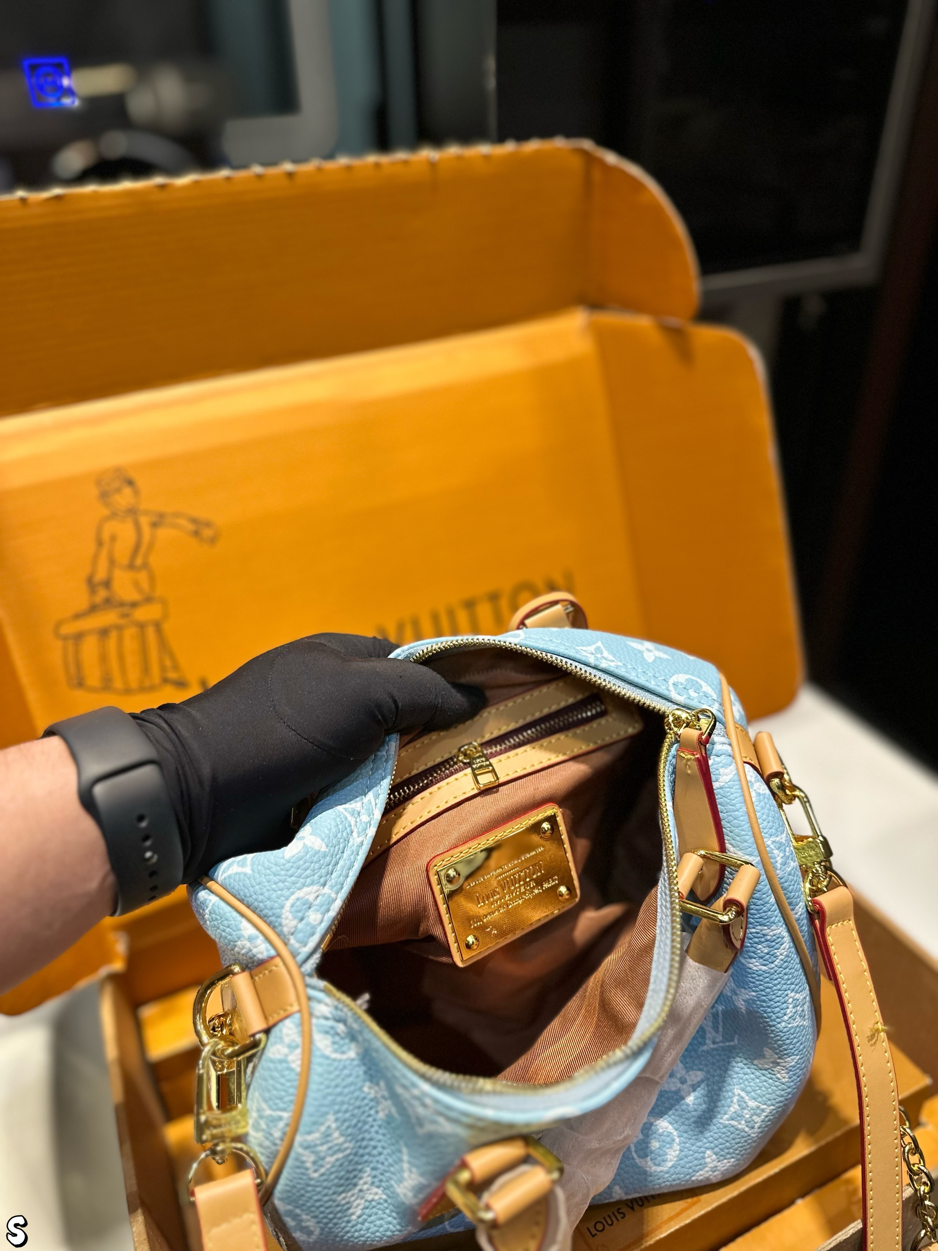 LV Speedy Bandouliere Monogram Leather handbag