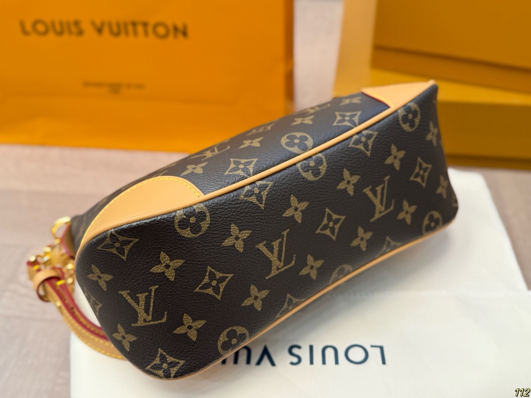 LV croissant top version