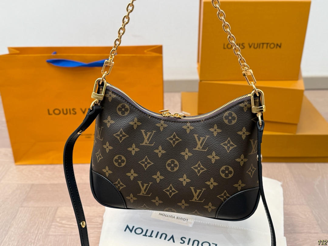 LV croissant top version