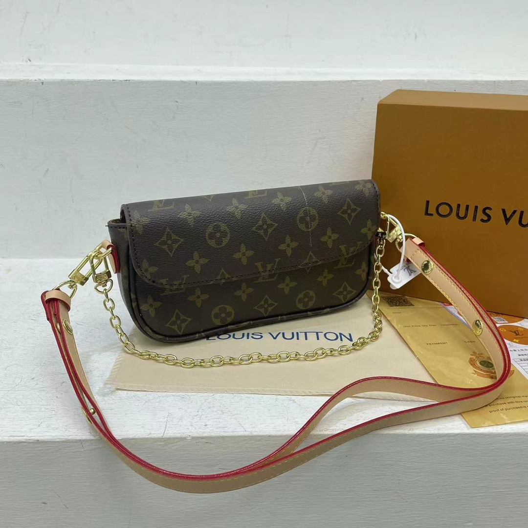 Louis Vuitton Presbyopia Mahjong Handbag New Versatile Chain Shoulder Crossbody Baguette Bag