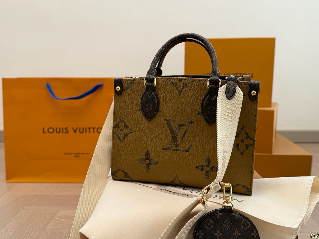 LV onthego shopping bag