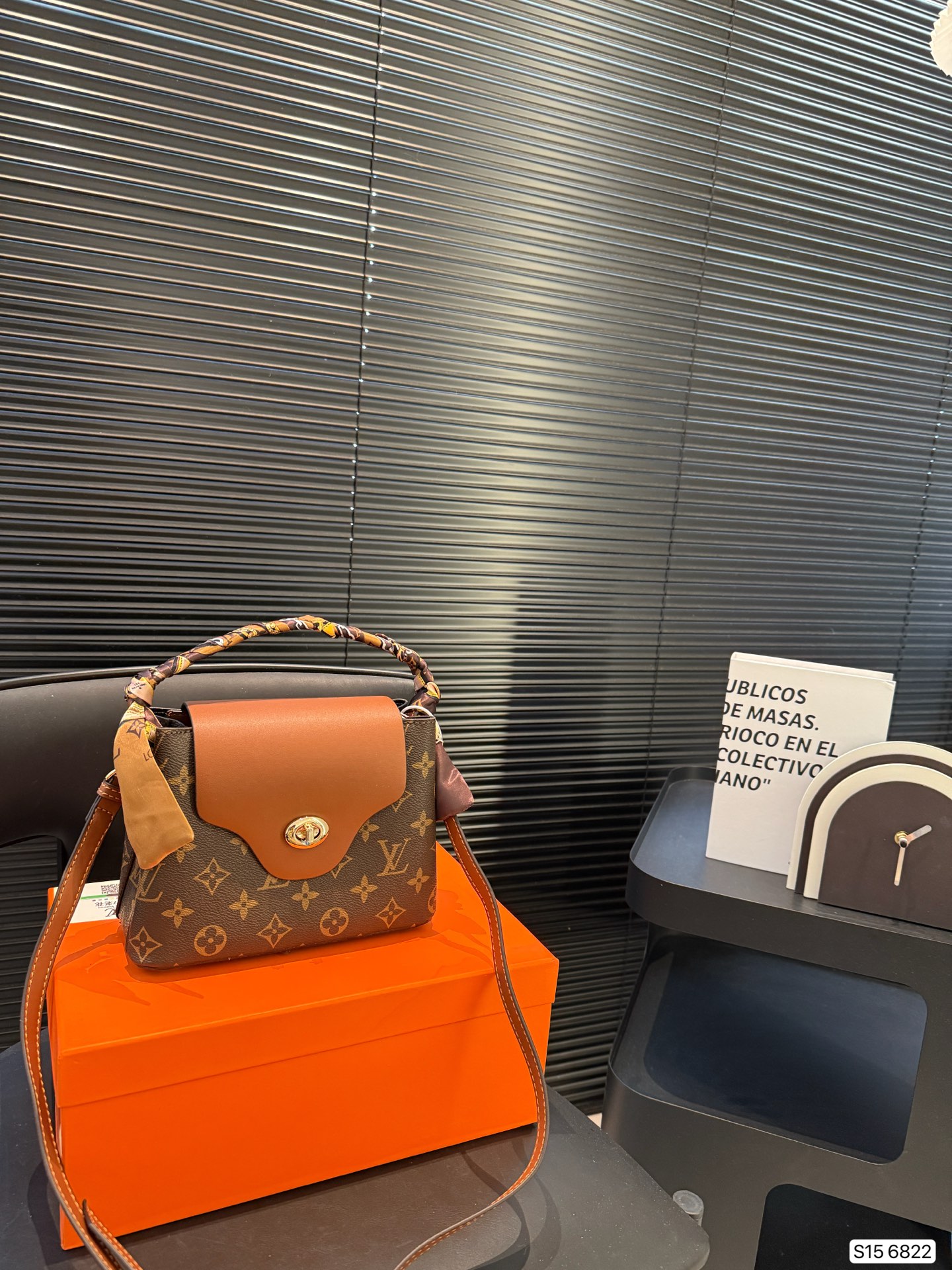 LV tote bag classic fashion