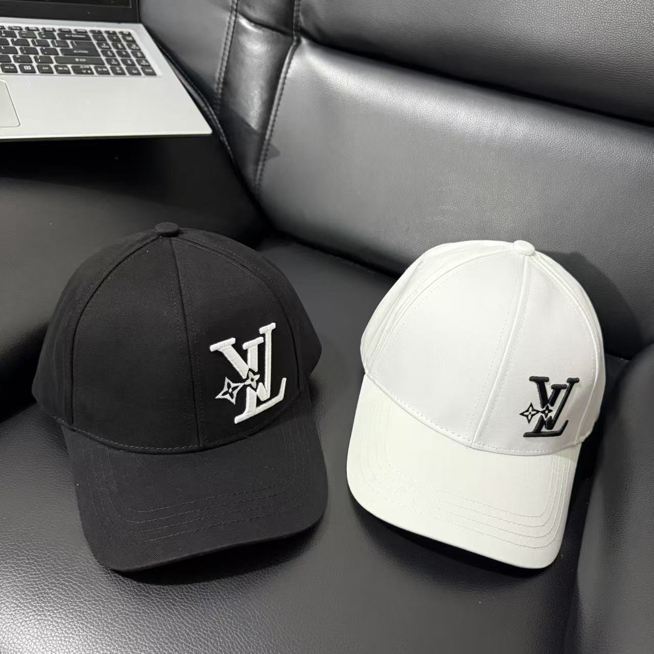 LV fashion baseball cap