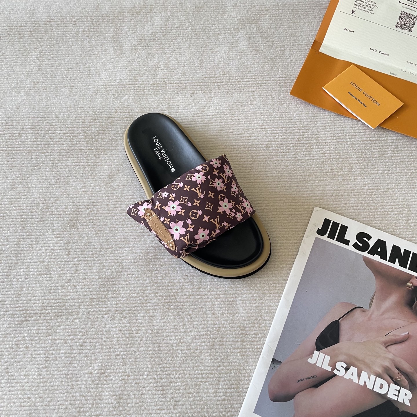 LV Early Spring Letter Buckle Sandals