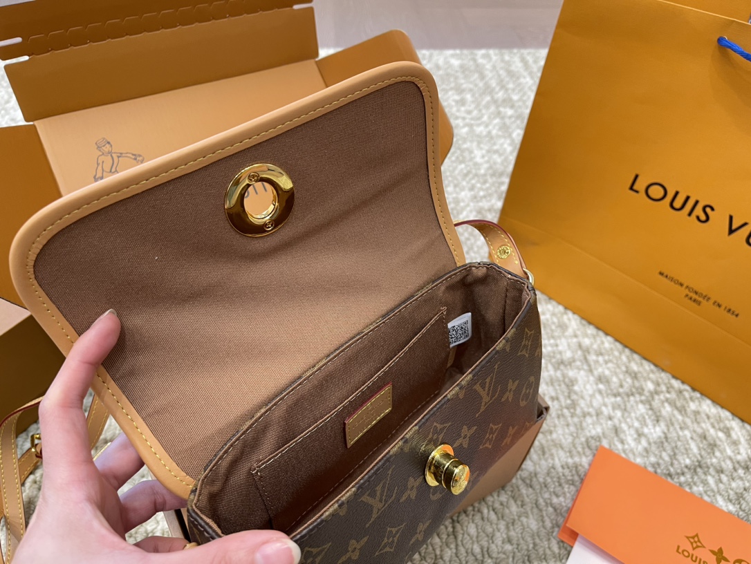 LV gold bean bag underarm bag